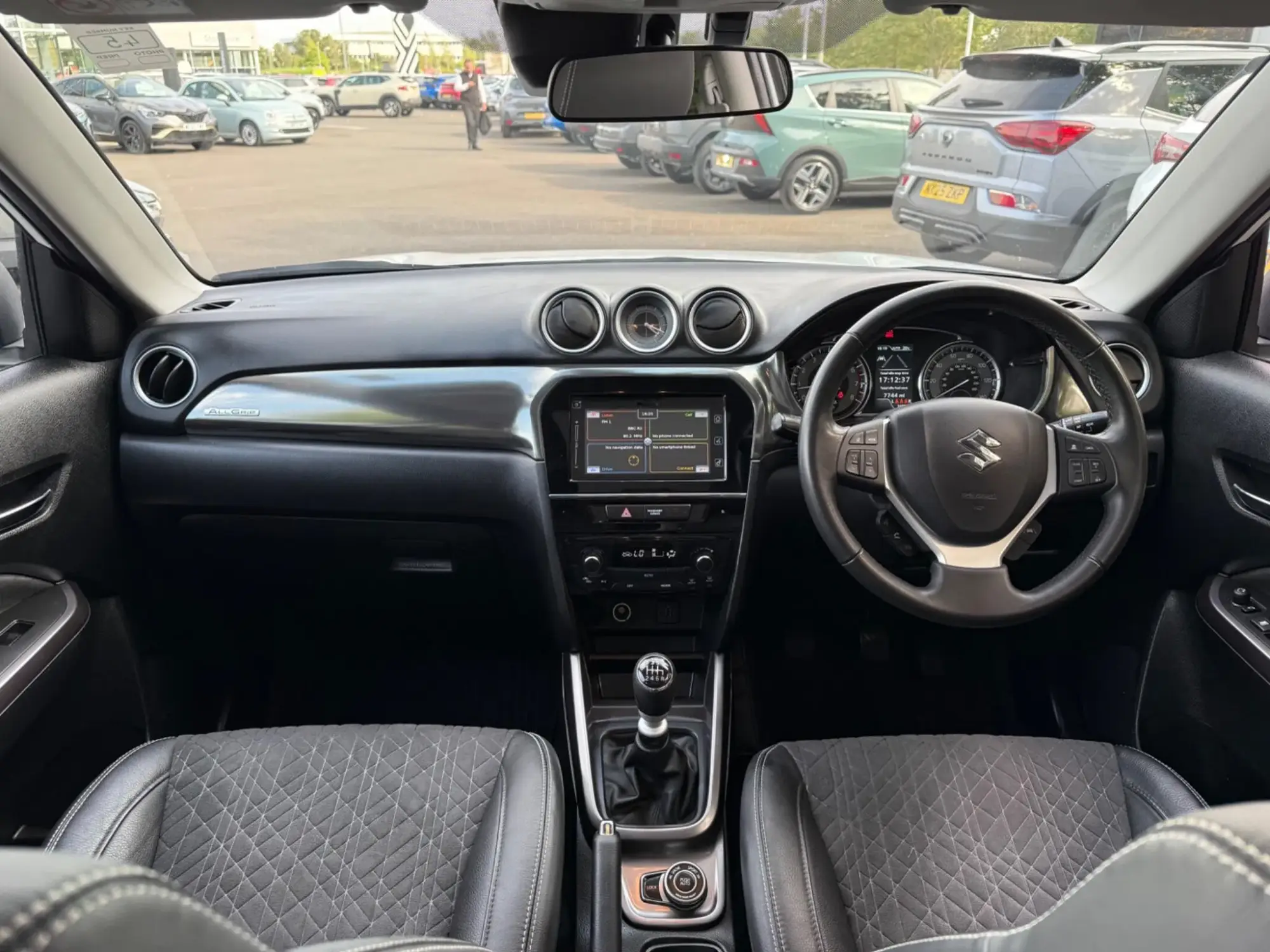 Suzuki Vitara Image 15 Suzuki Vitara Image 15