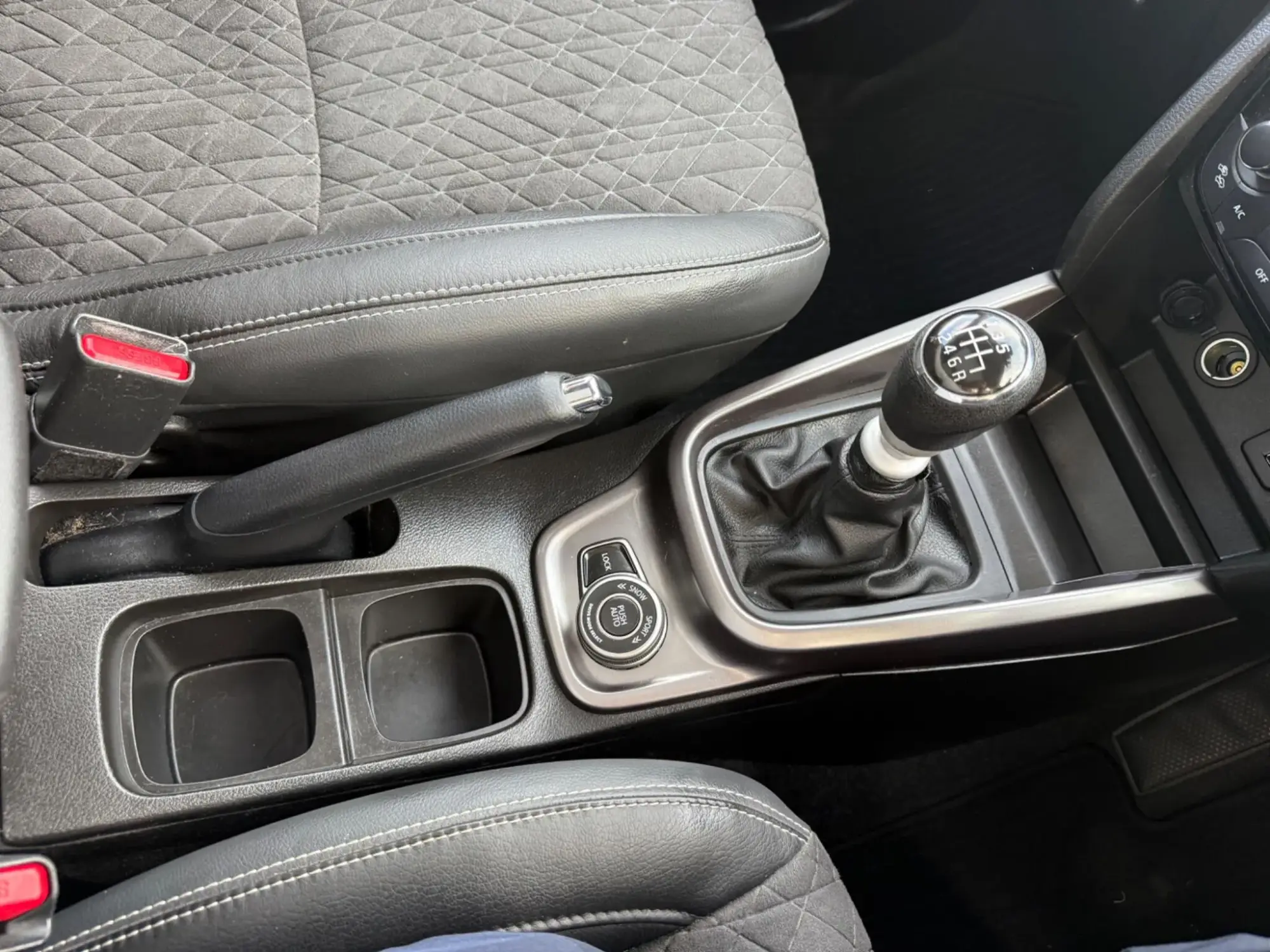 Suzuki Vitara Image 26 Suzuki Vitara Image 26