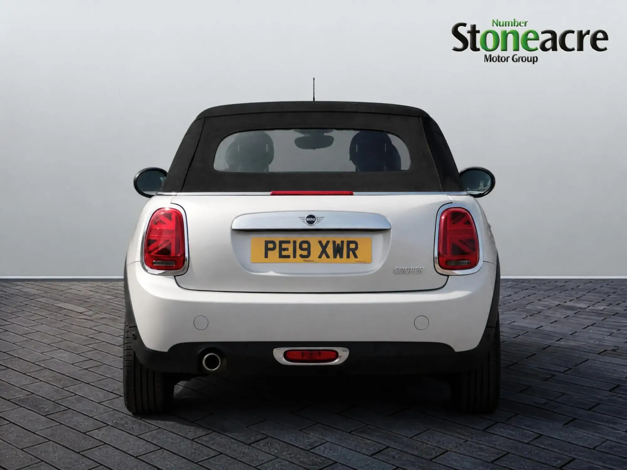 MINI Convertible Image 4 MINI Convertible Image 4