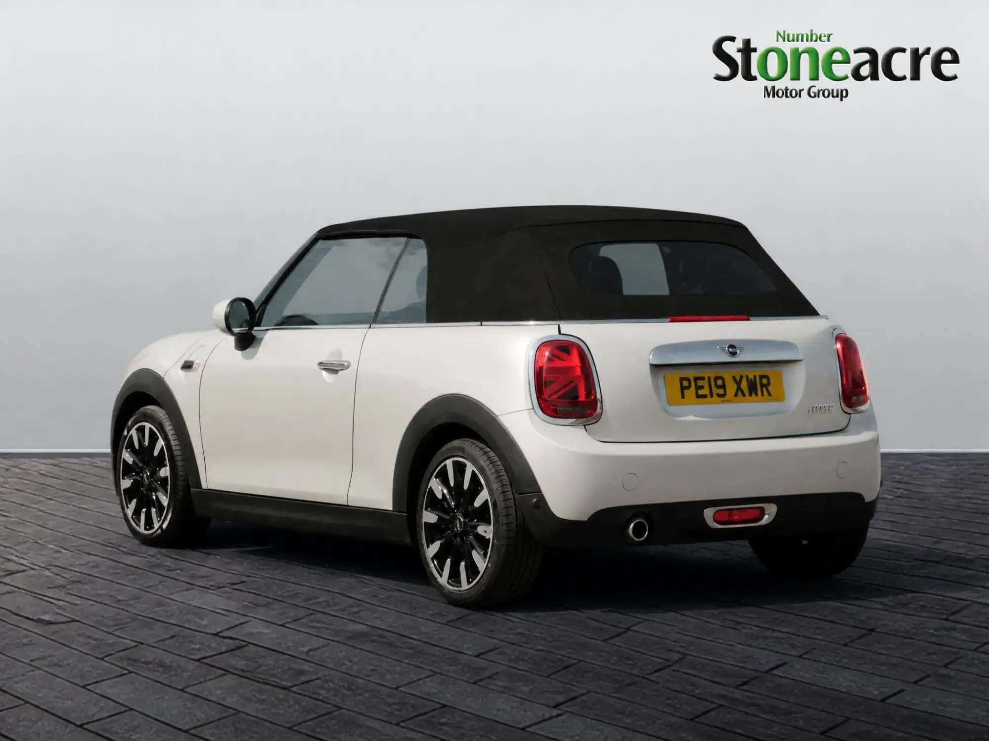 MINI Convertible Image 5 MINI Convertible Image 5