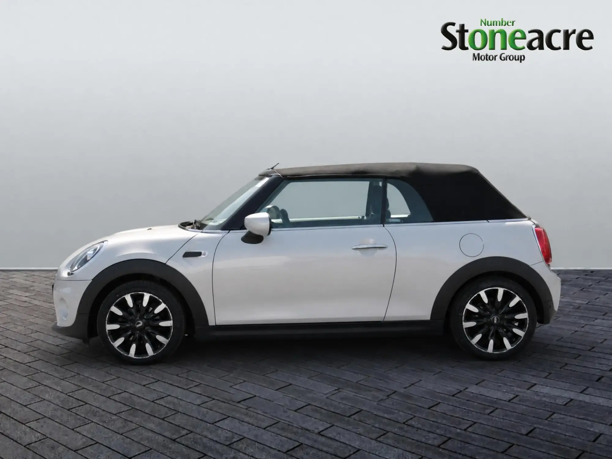 MINI Convertible Image 6 MINI Convertible Image 6