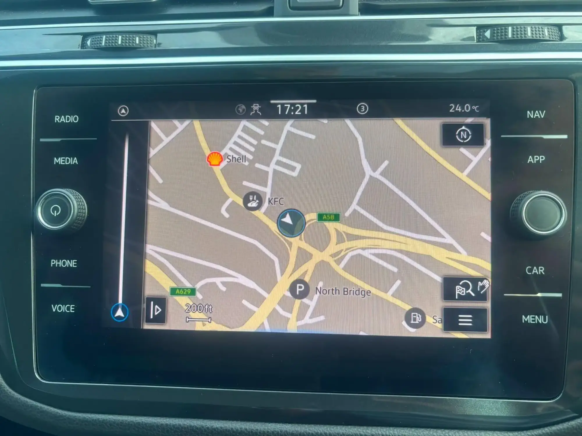 Volkswagen Tiguan Image 16