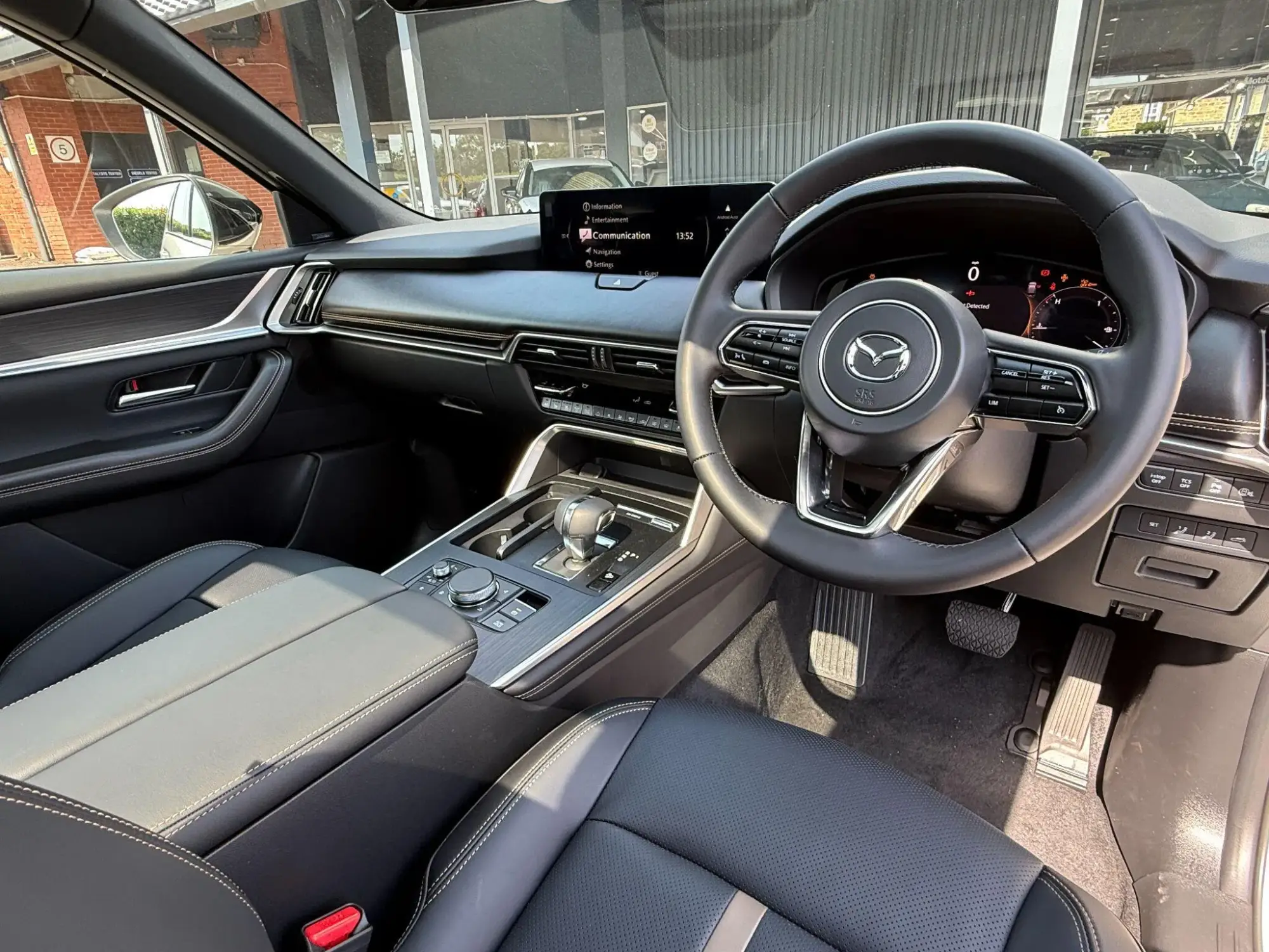 Mazda CX-80 Image 17 Mazda CX-80 Image 17