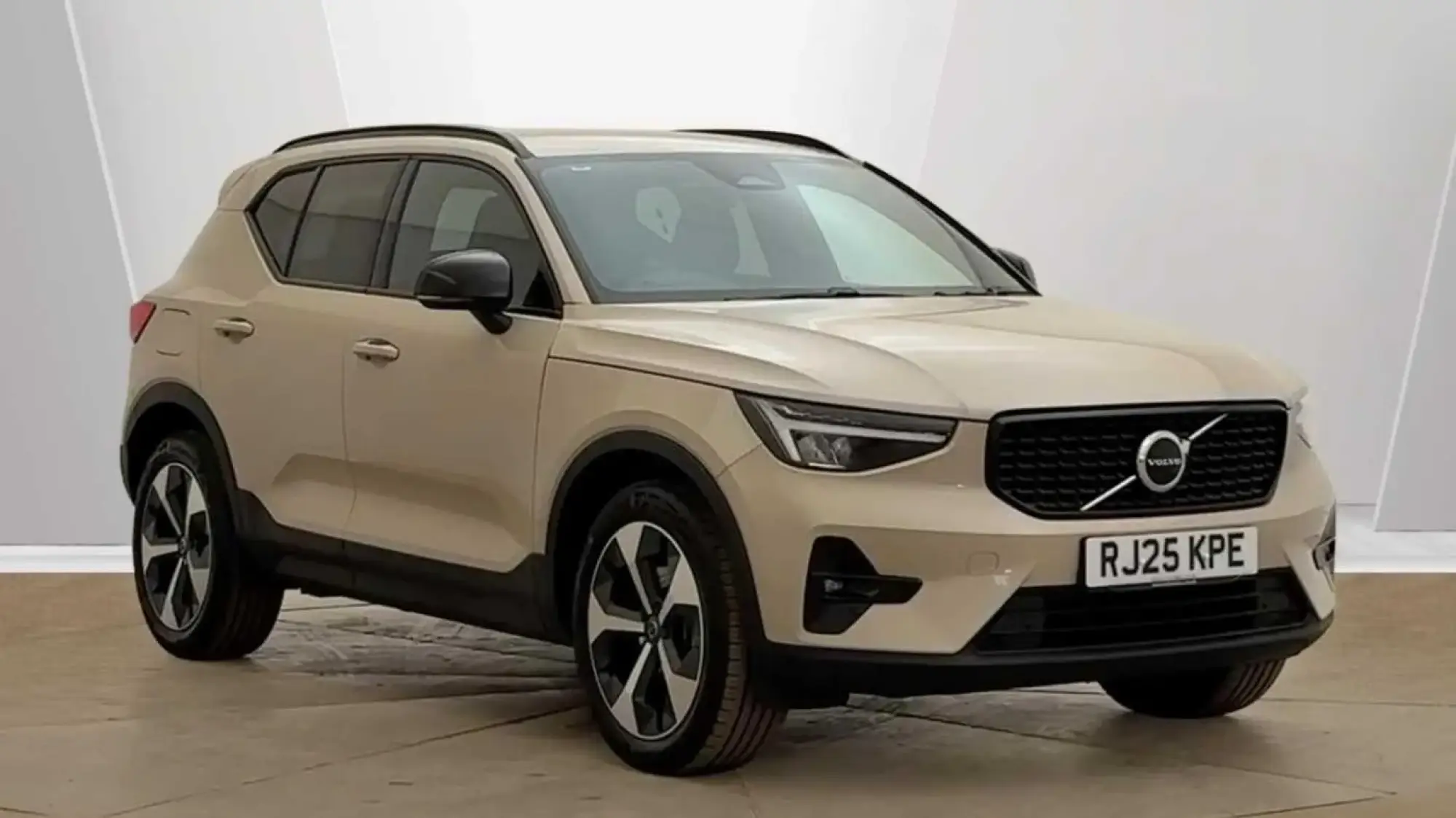 Volvo XC40 Image 1