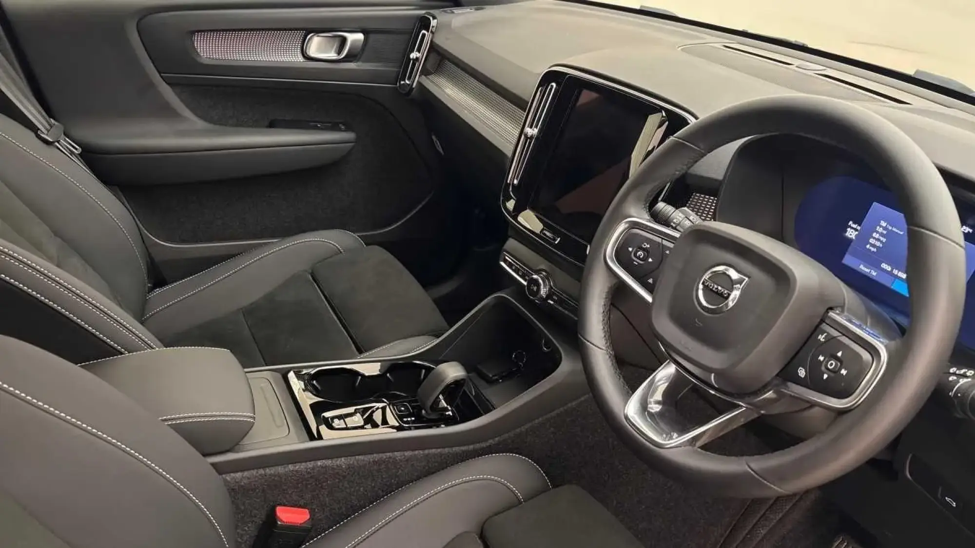 Volvo XC40 Image 10