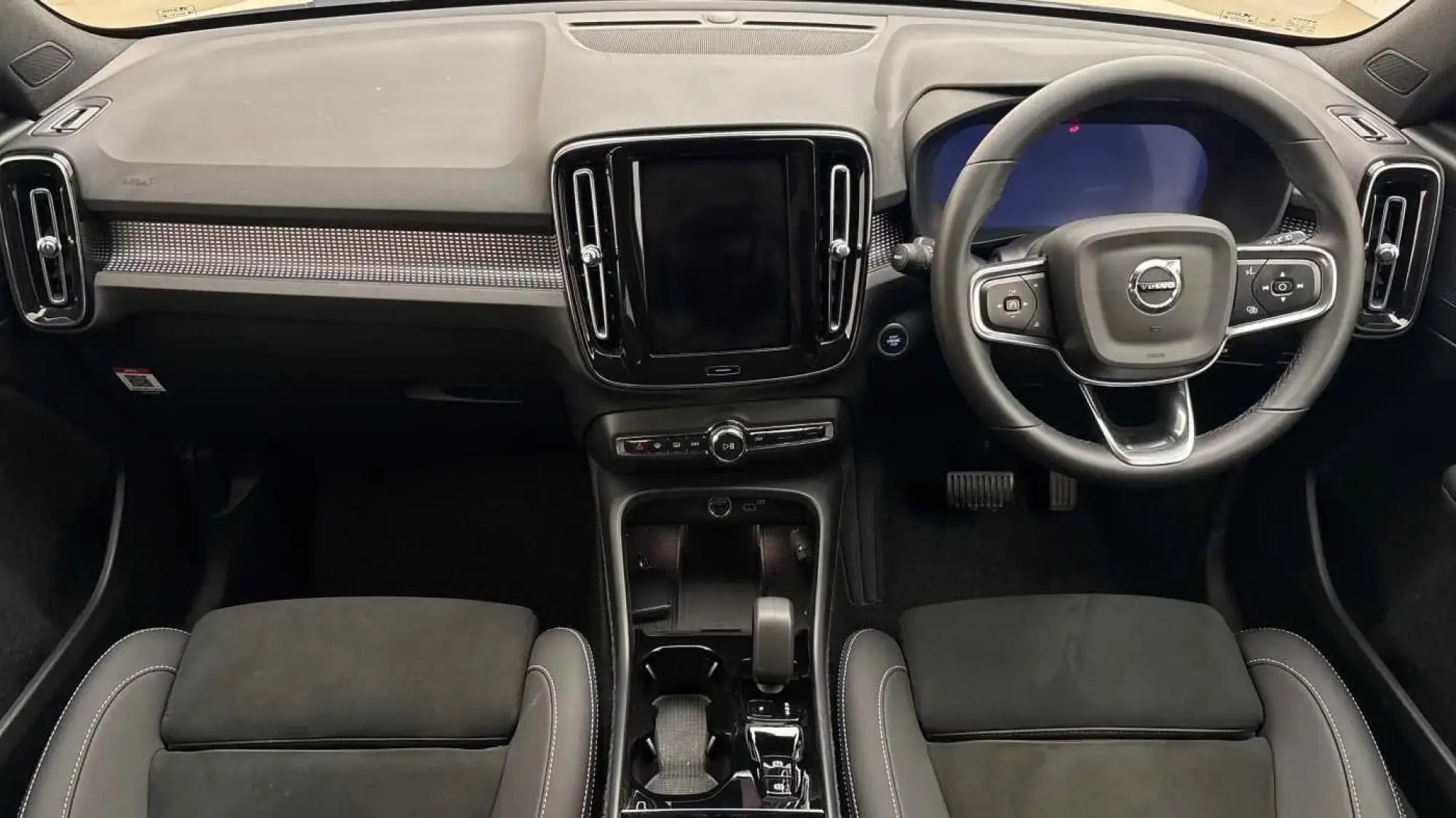 Volvo XC40 Image 11