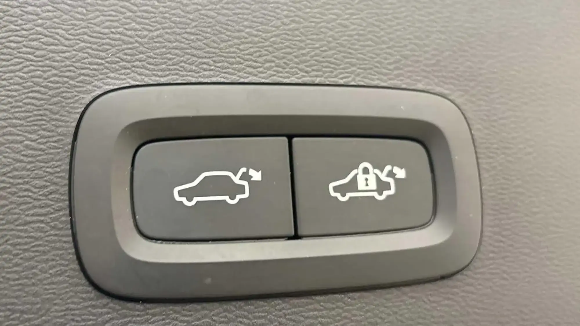 Volvo XC40 Image 14