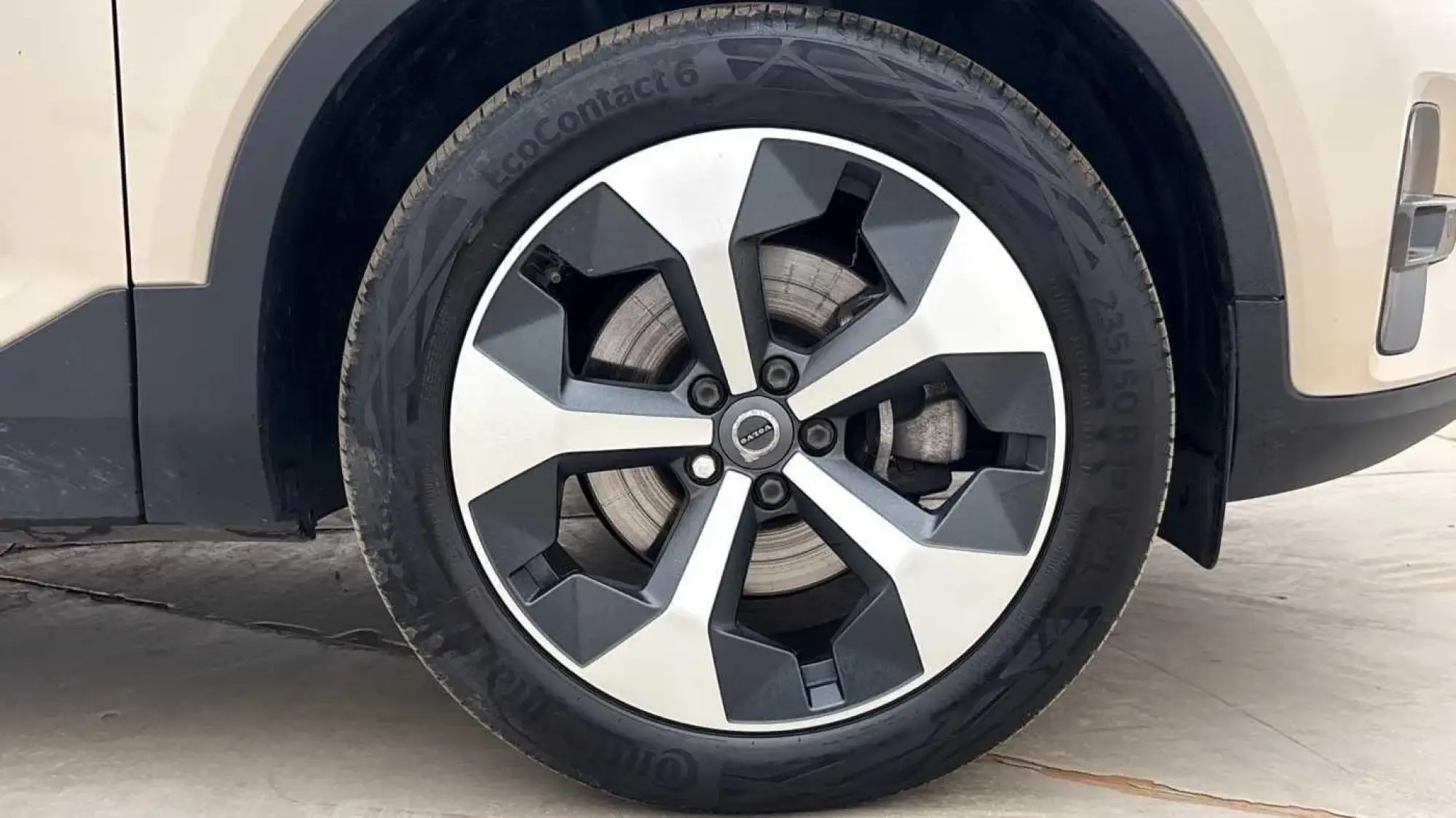 Volvo XC40 Image 23