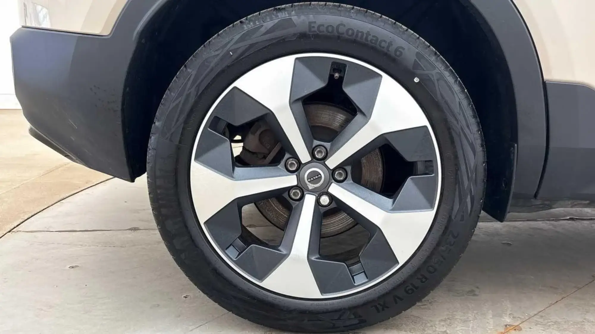 Volvo XC40 Image 24