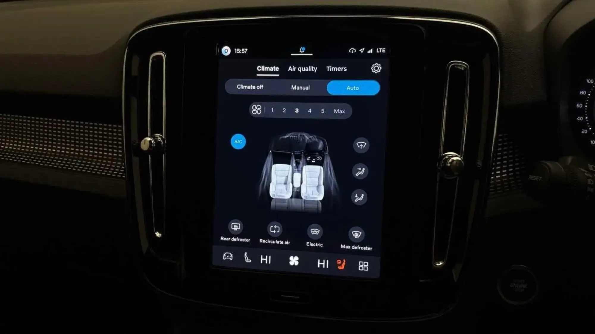 Volvo XC40 Image 31