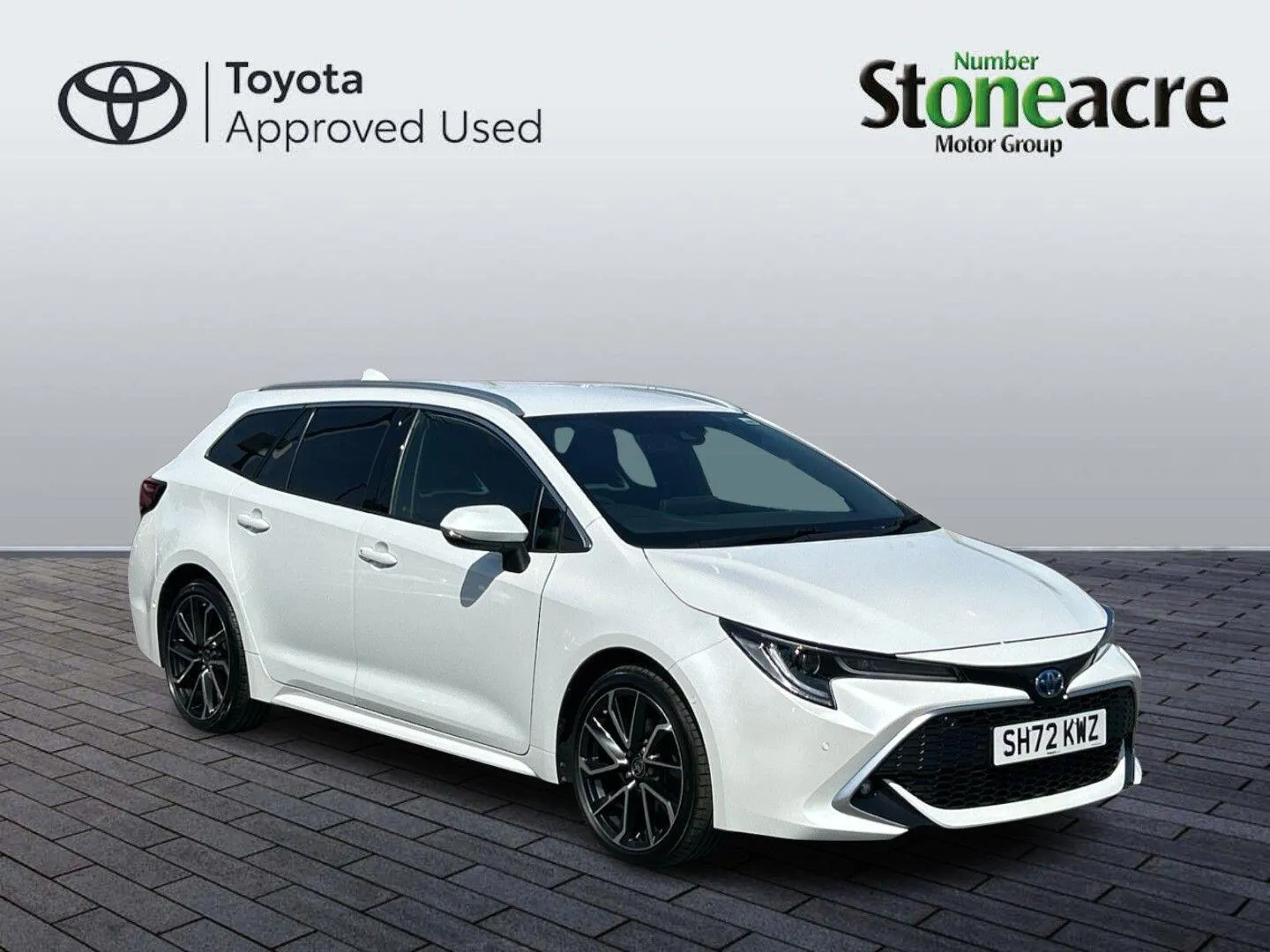 Toyota Corolla Hatchback listing photo