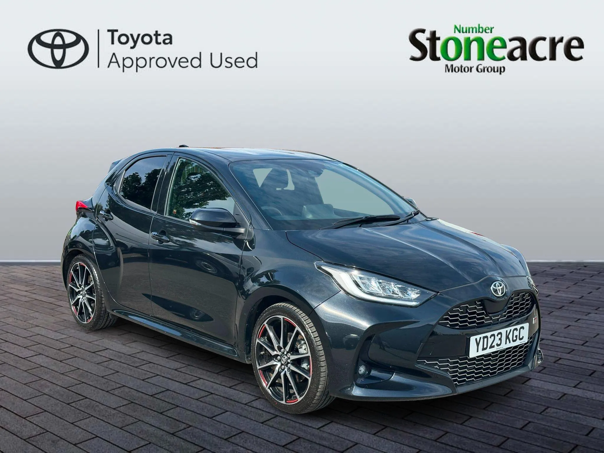 Toyota Yaris dealer public-web source image