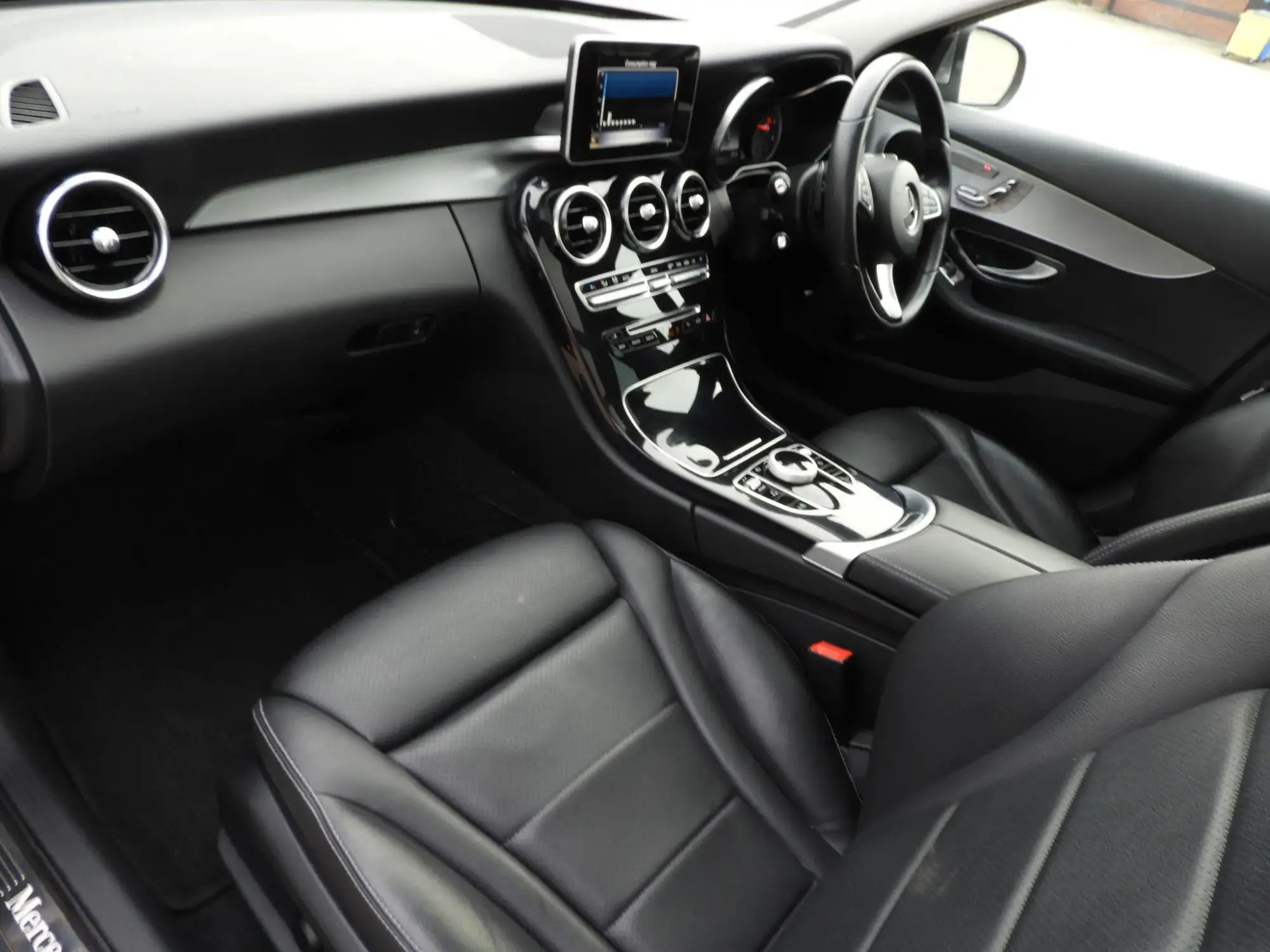 Mercedes-Benz C-Class Image 13 Mercedes-Benz C-Class Image 13