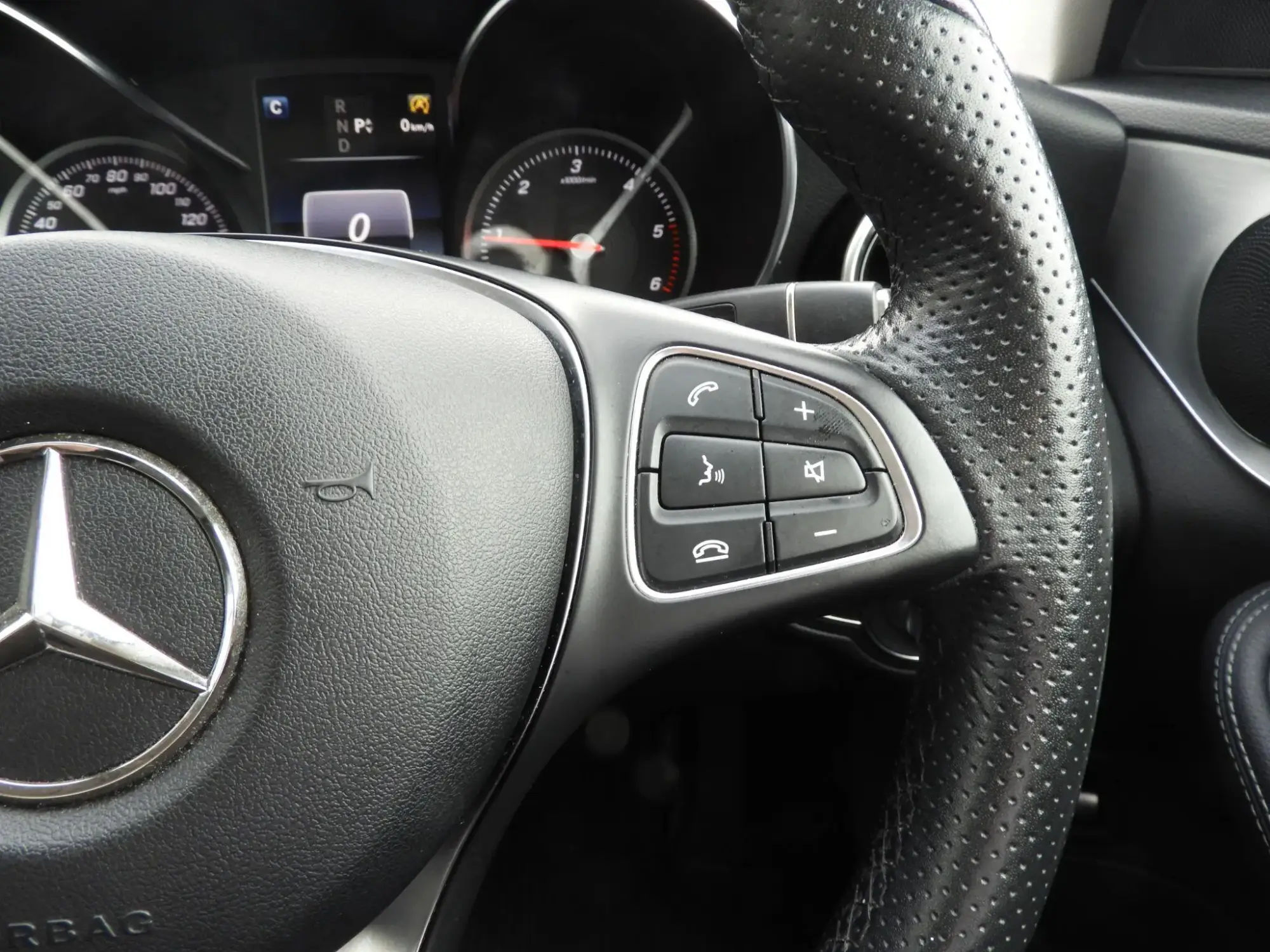 Mercedes-Benz C-Class Image 19 Mercedes-Benz C-Class Image 19