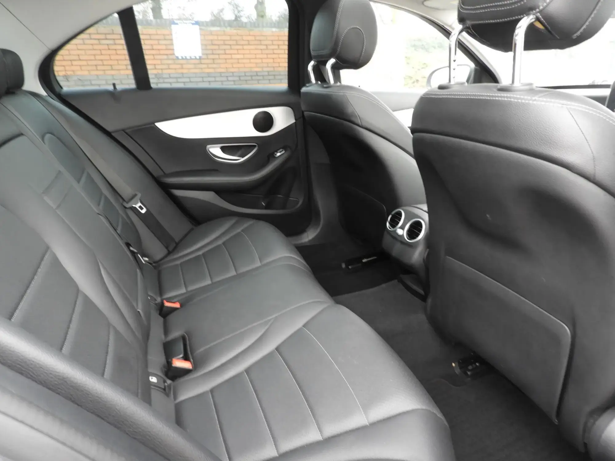 Mercedes-Benz C-Class Image 20 Mercedes-Benz C-Class Image 20