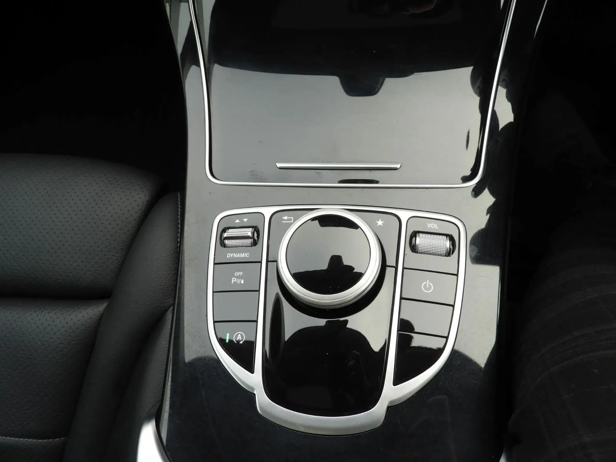 Mercedes-Benz C-Class Image 24 Mercedes-Benz C-Class Image 24