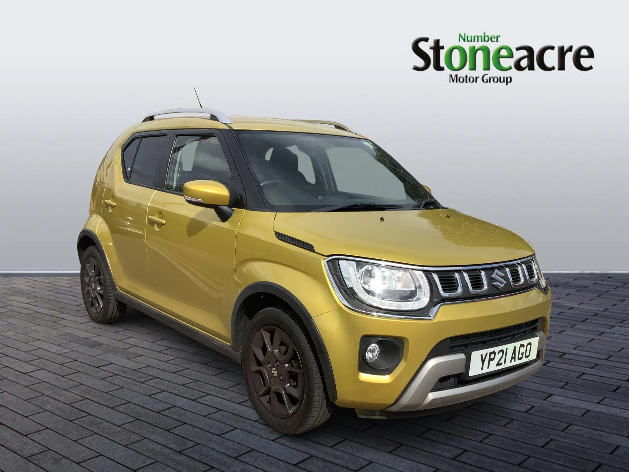 Suzuki Ignis listing photo