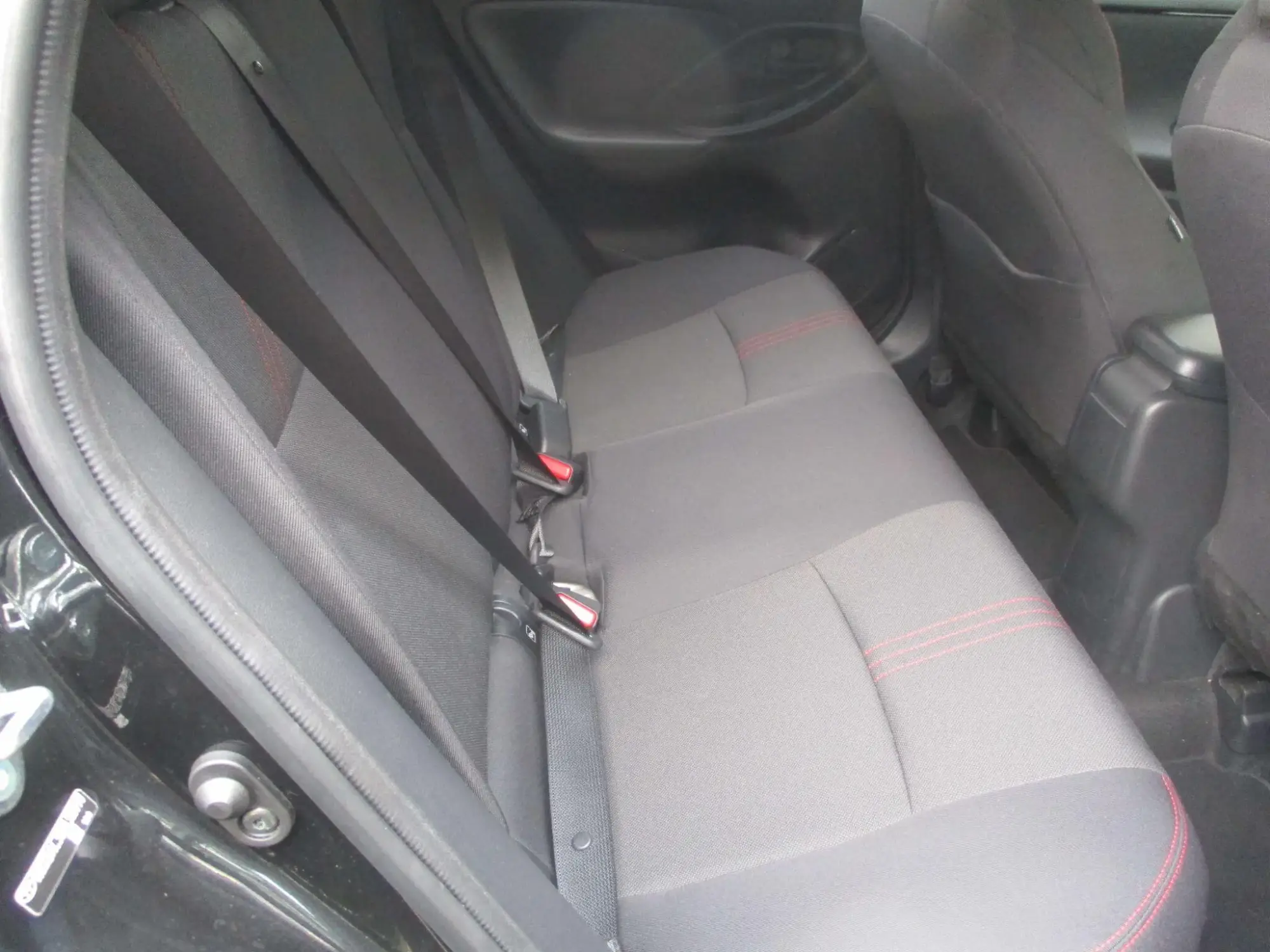 Toyota Yaris Image 17