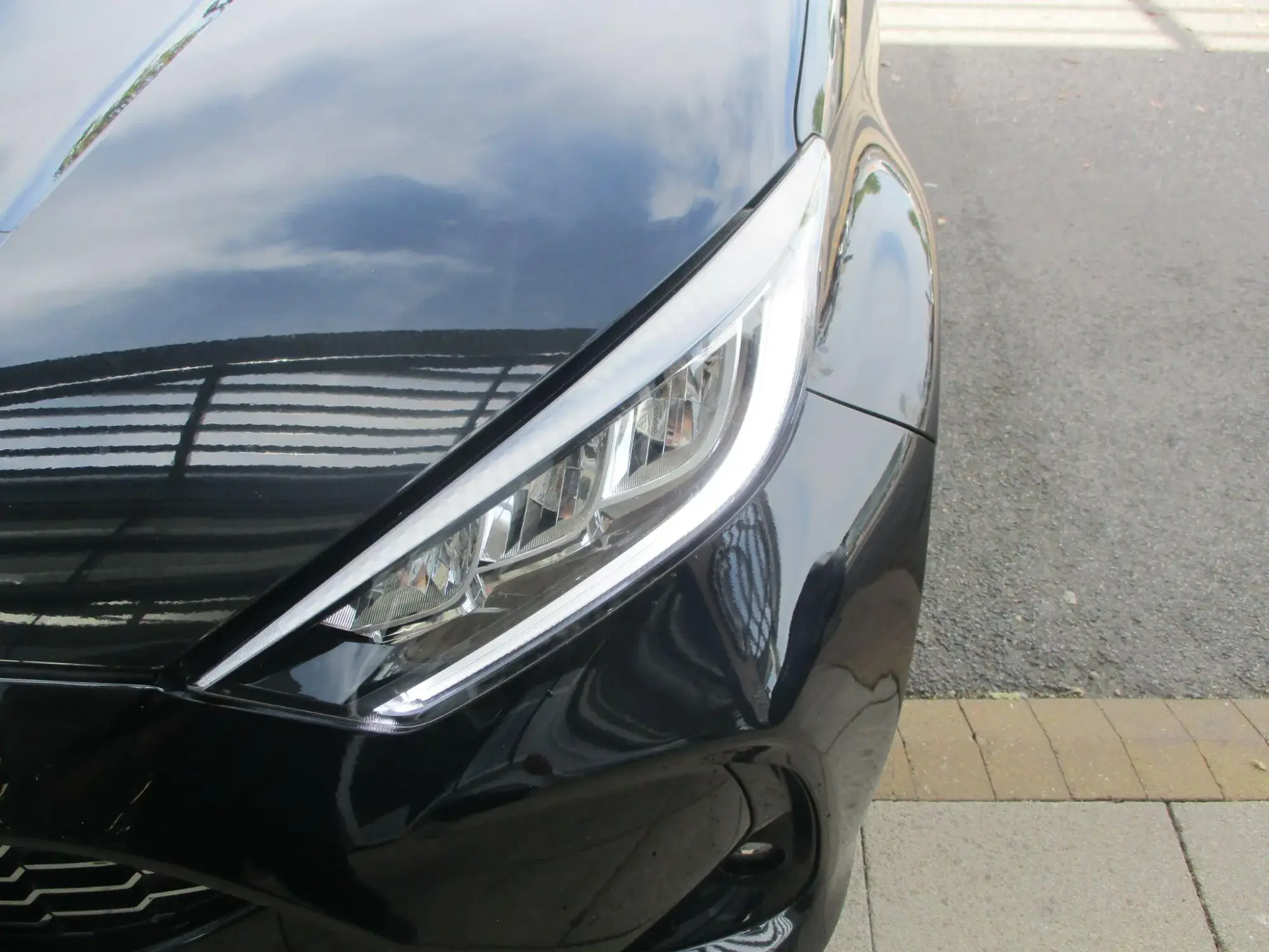 Toyota Yaris Image 30
