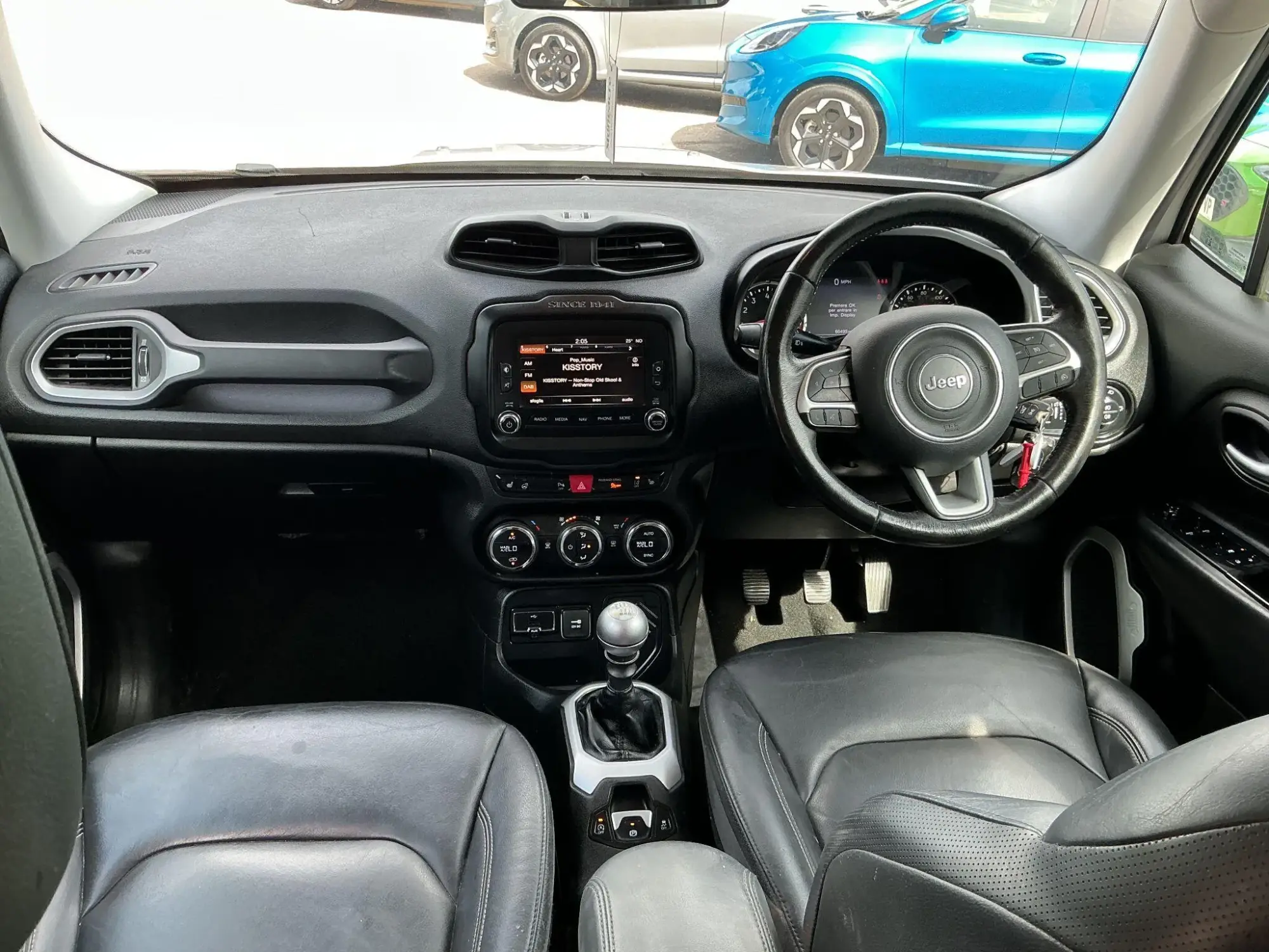 Jeep Renegade Image 9