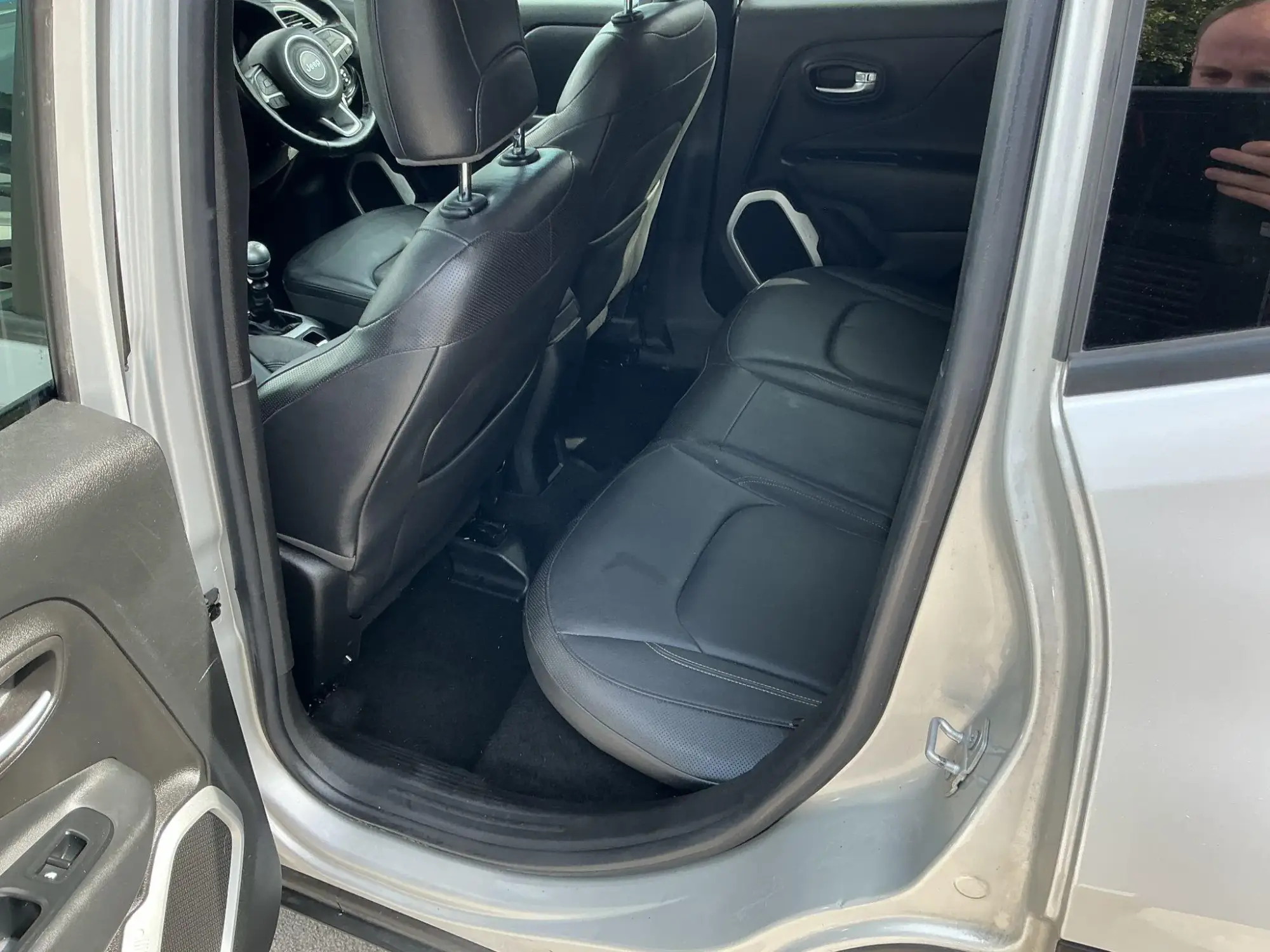 Jeep Renegade Image 12