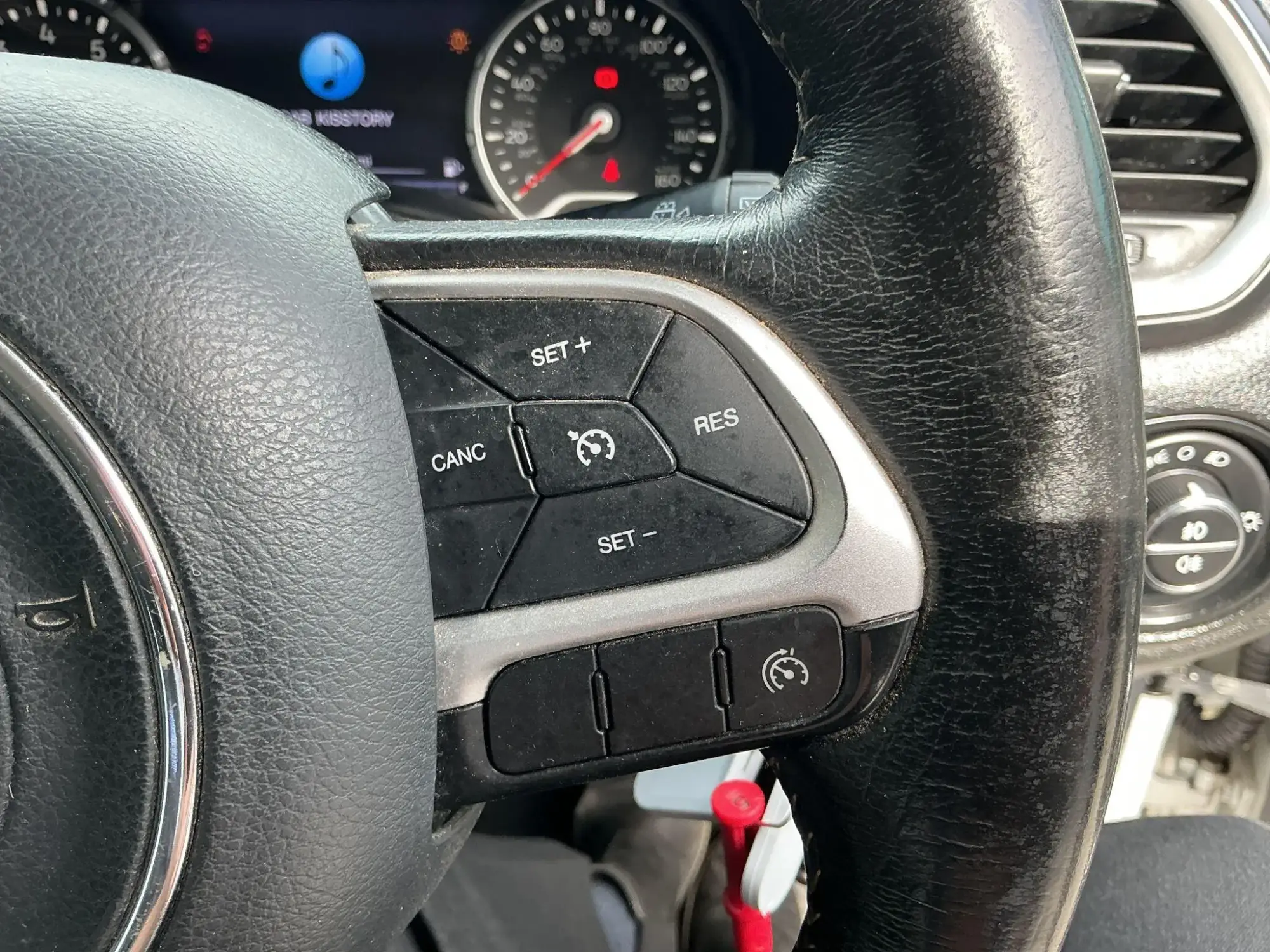 Jeep Renegade Image 16