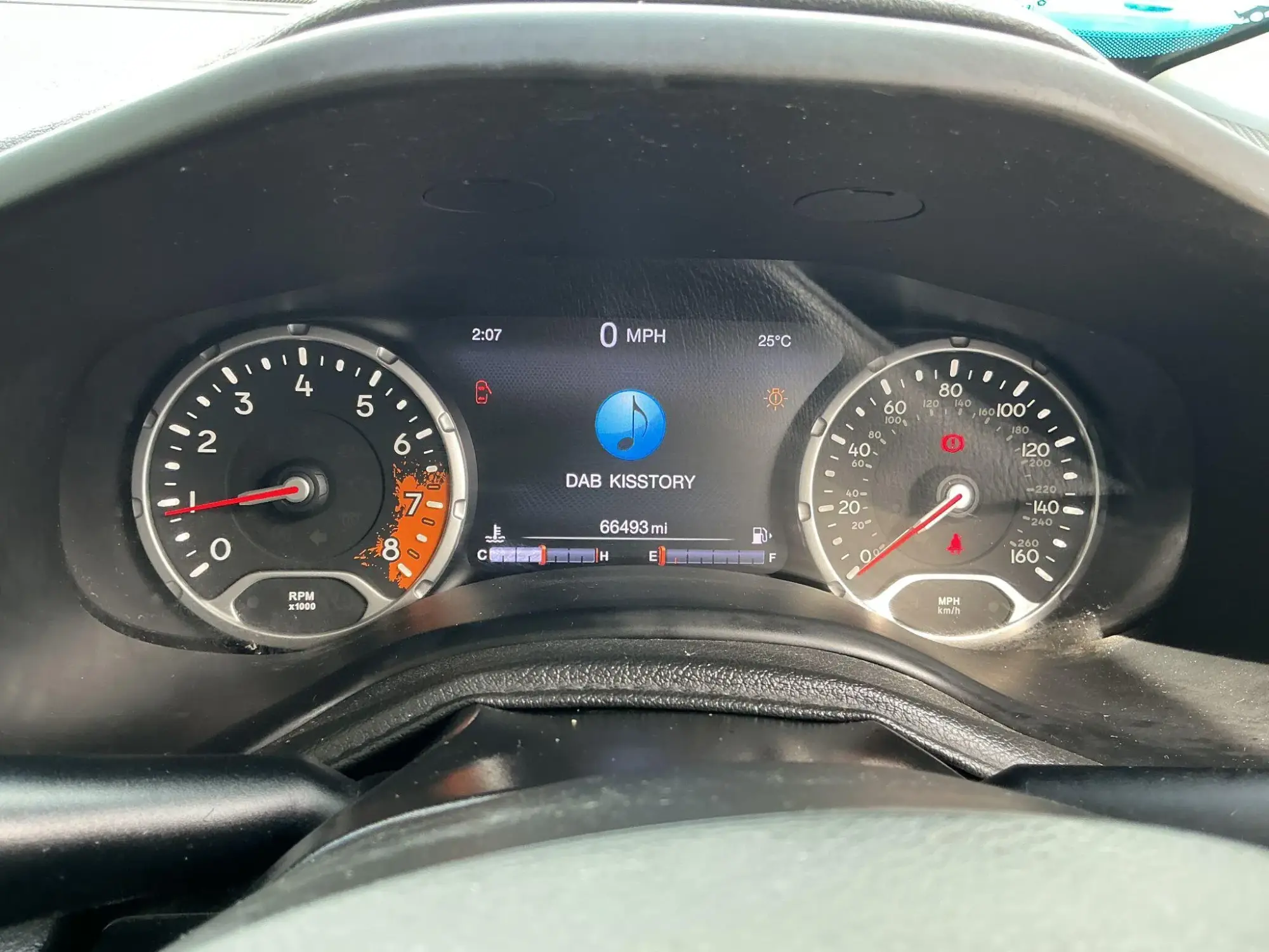 Jeep Renegade Image 20