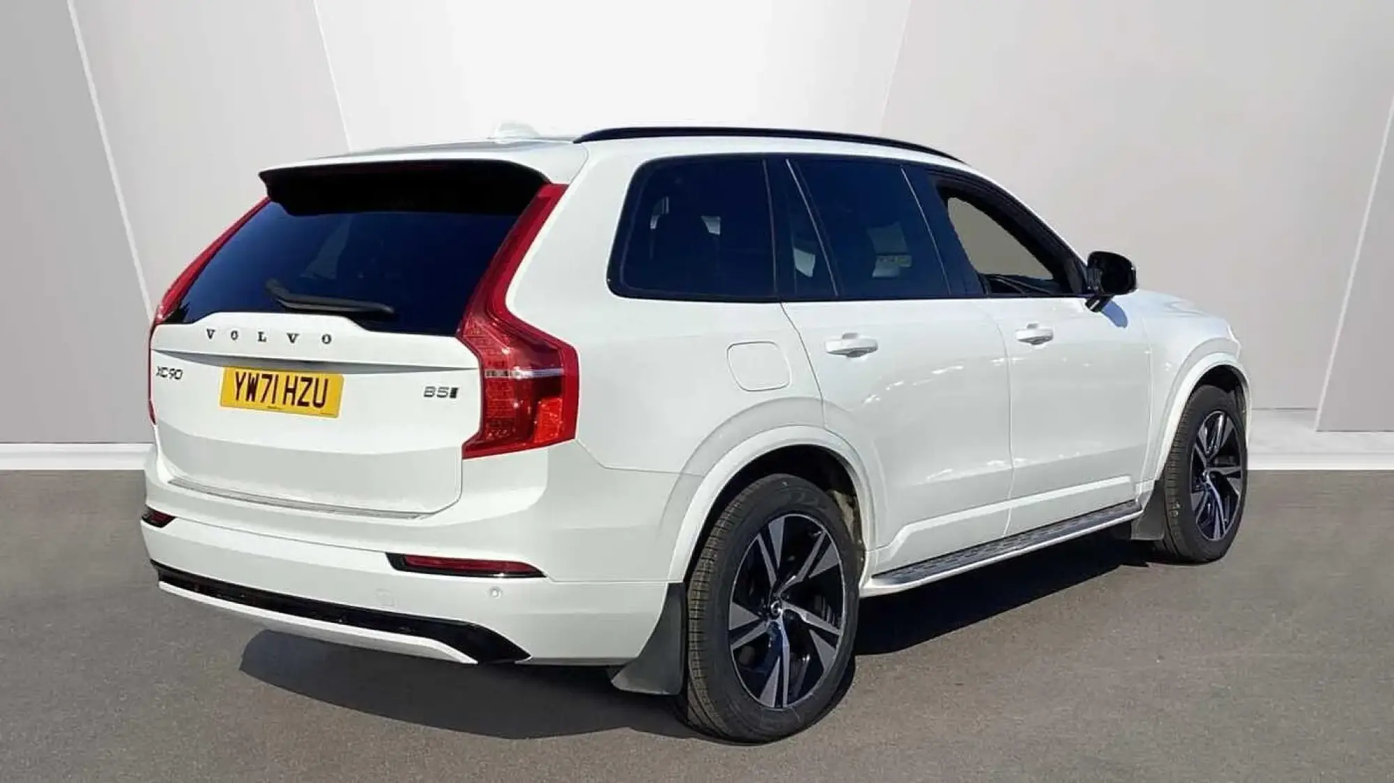 Volvo XC90 Image 2