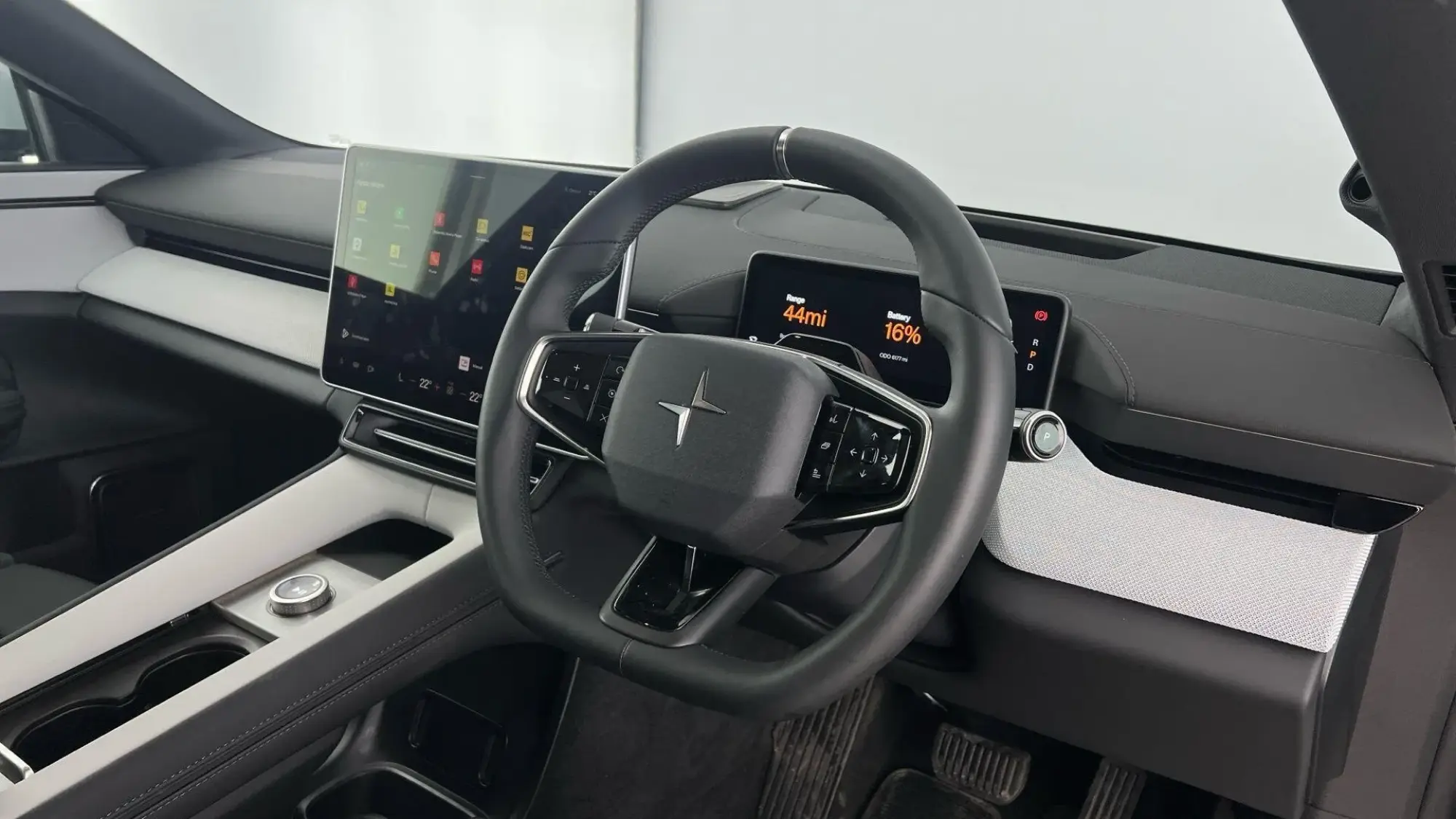 Polestar 4 SUV Image 9