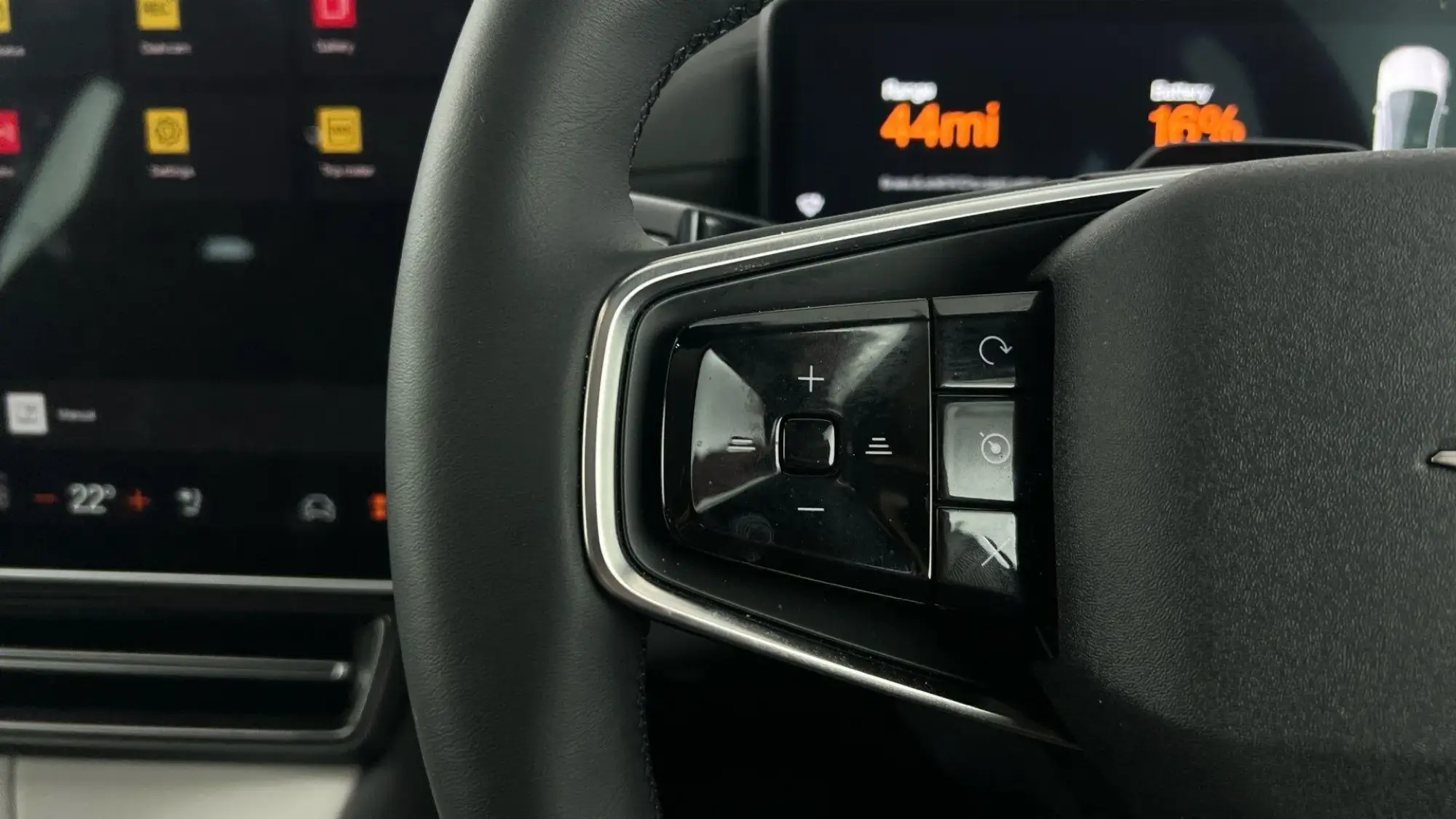Polestar 4 SUV Image 10