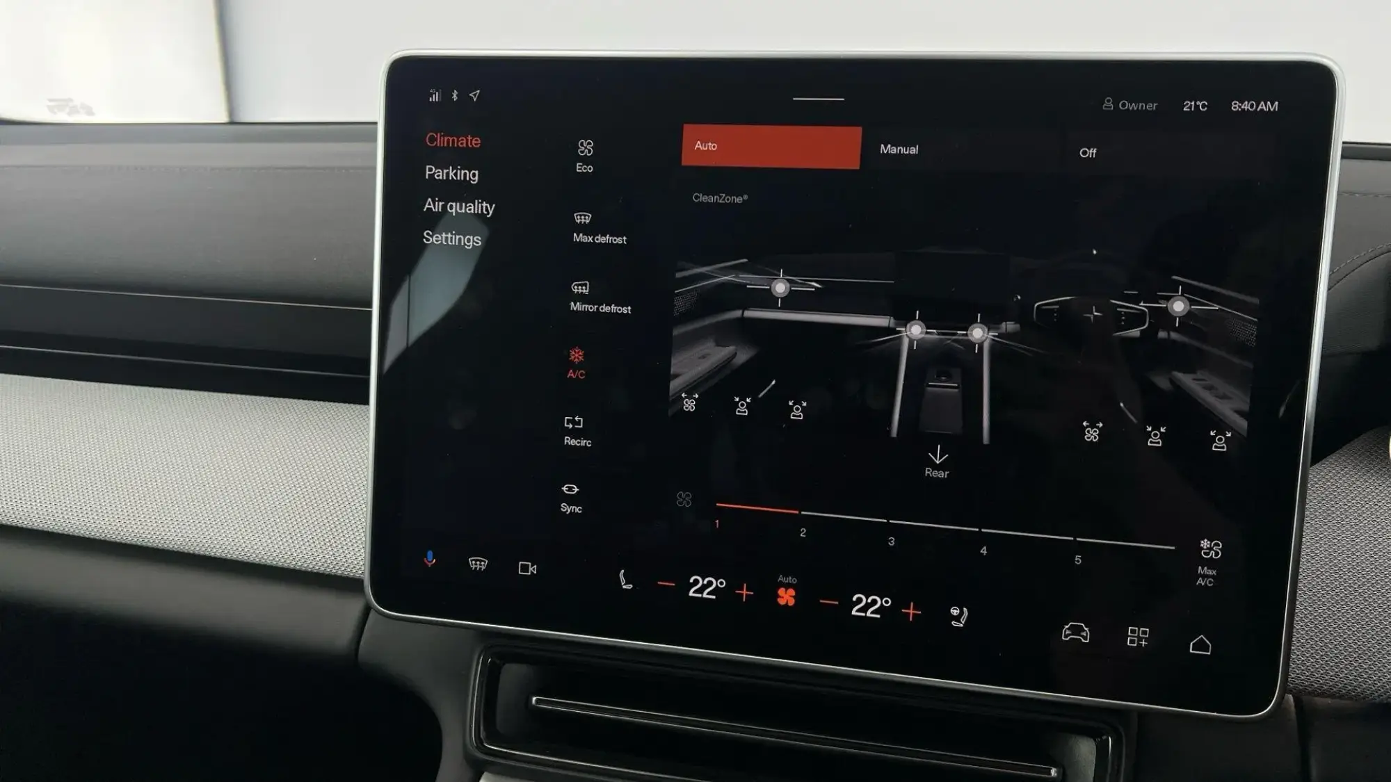 Polestar 4 SUV Image 15