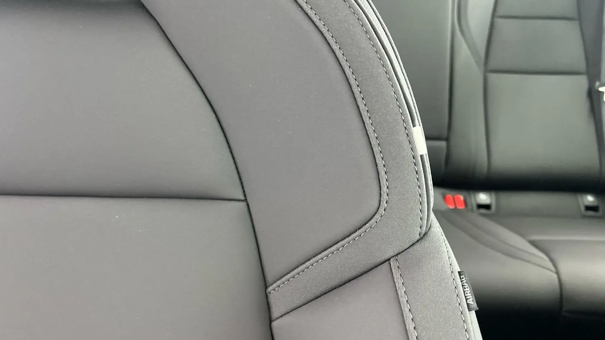Polestar 4 SUV Image 35