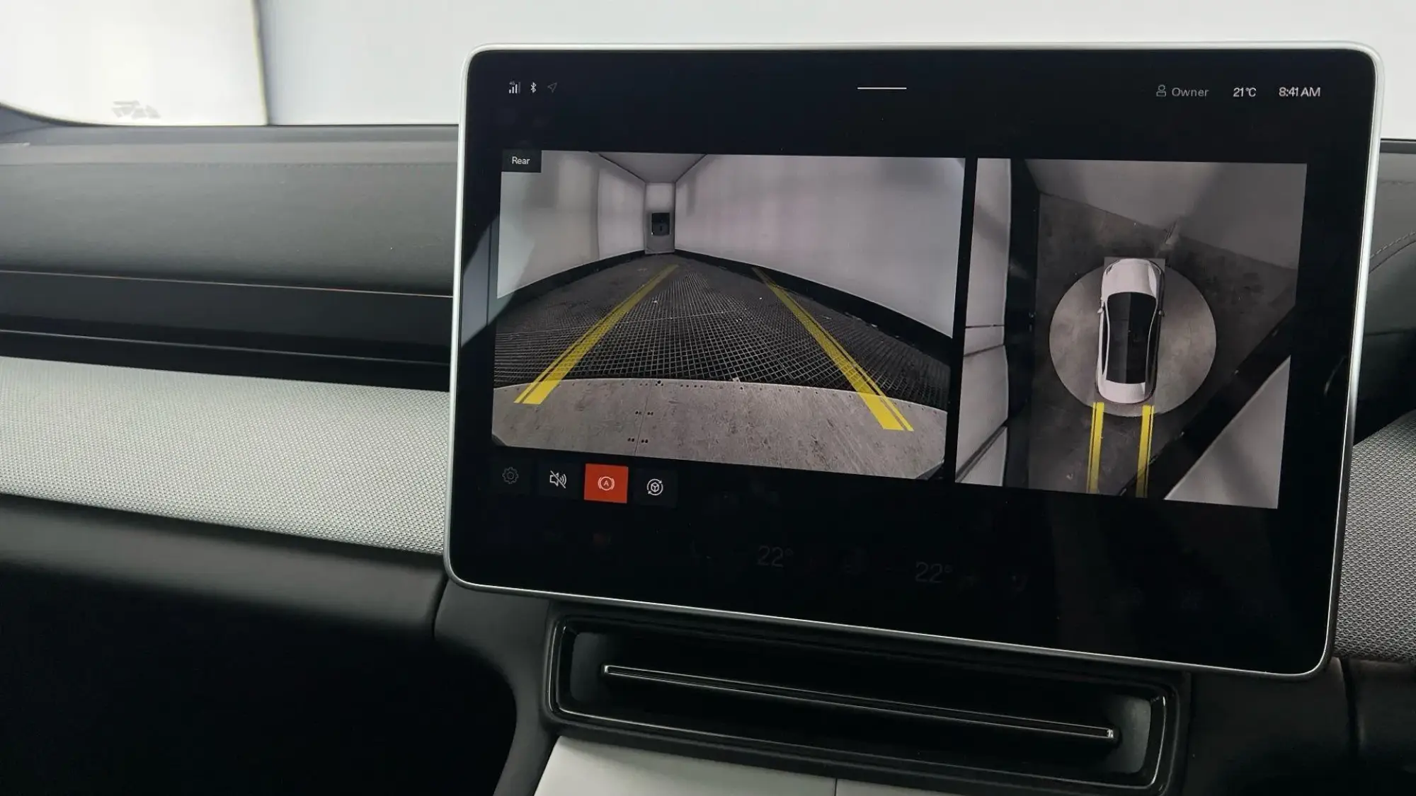 Polestar 4 SUV Image 36