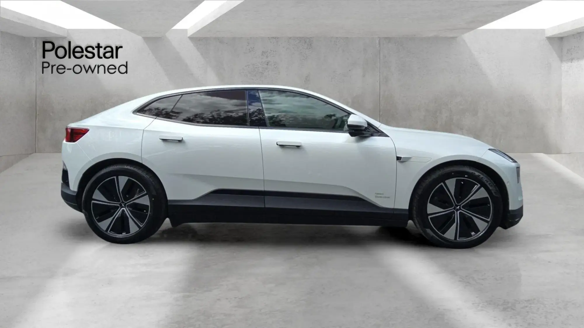 Polestar 4 Coupe Image 2