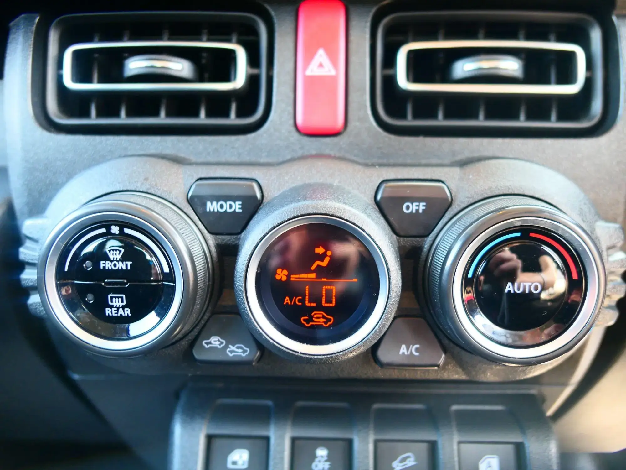 Suzuki Jimny Image 20