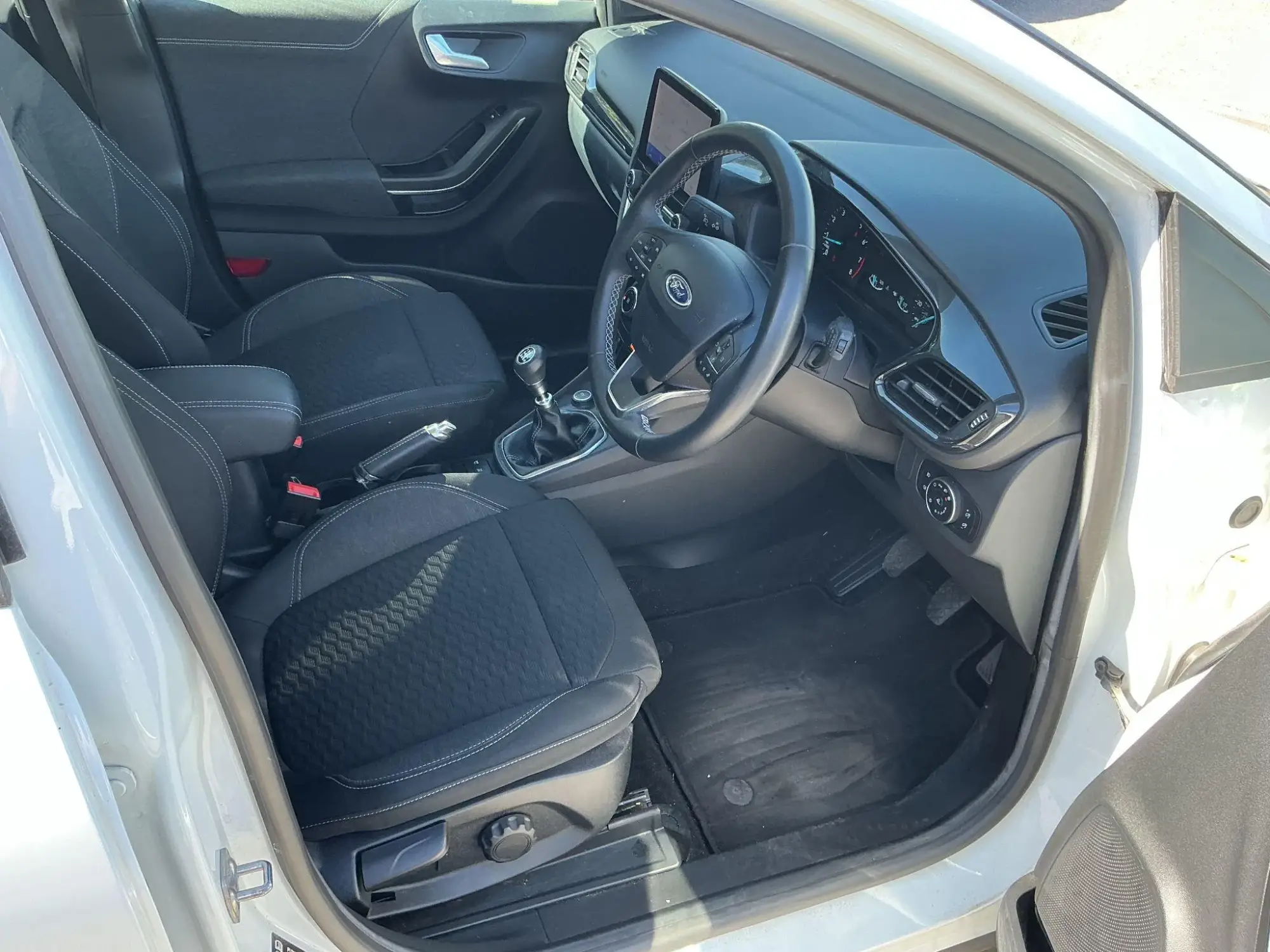 Ford Puma Image 12
