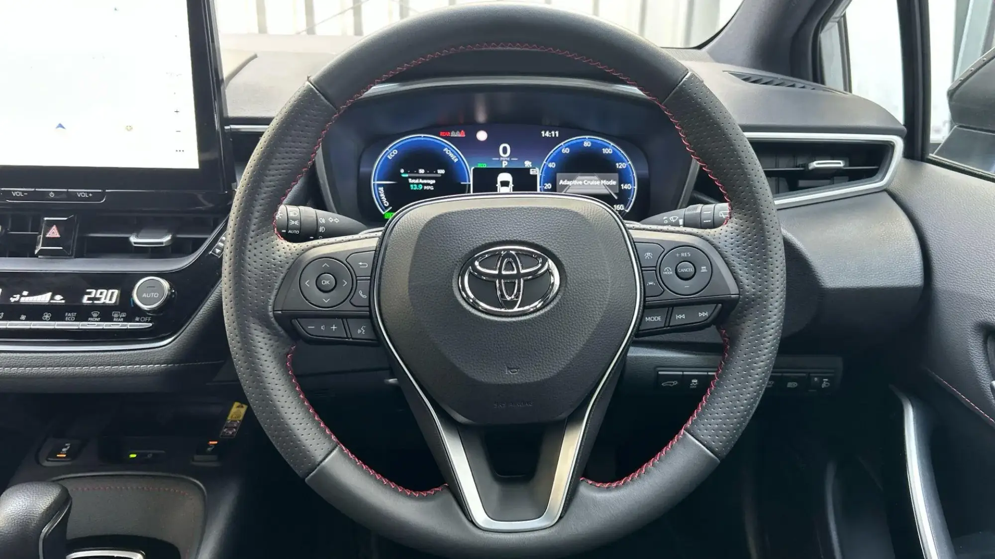 Toyota Corolla Touring Sports Image 10