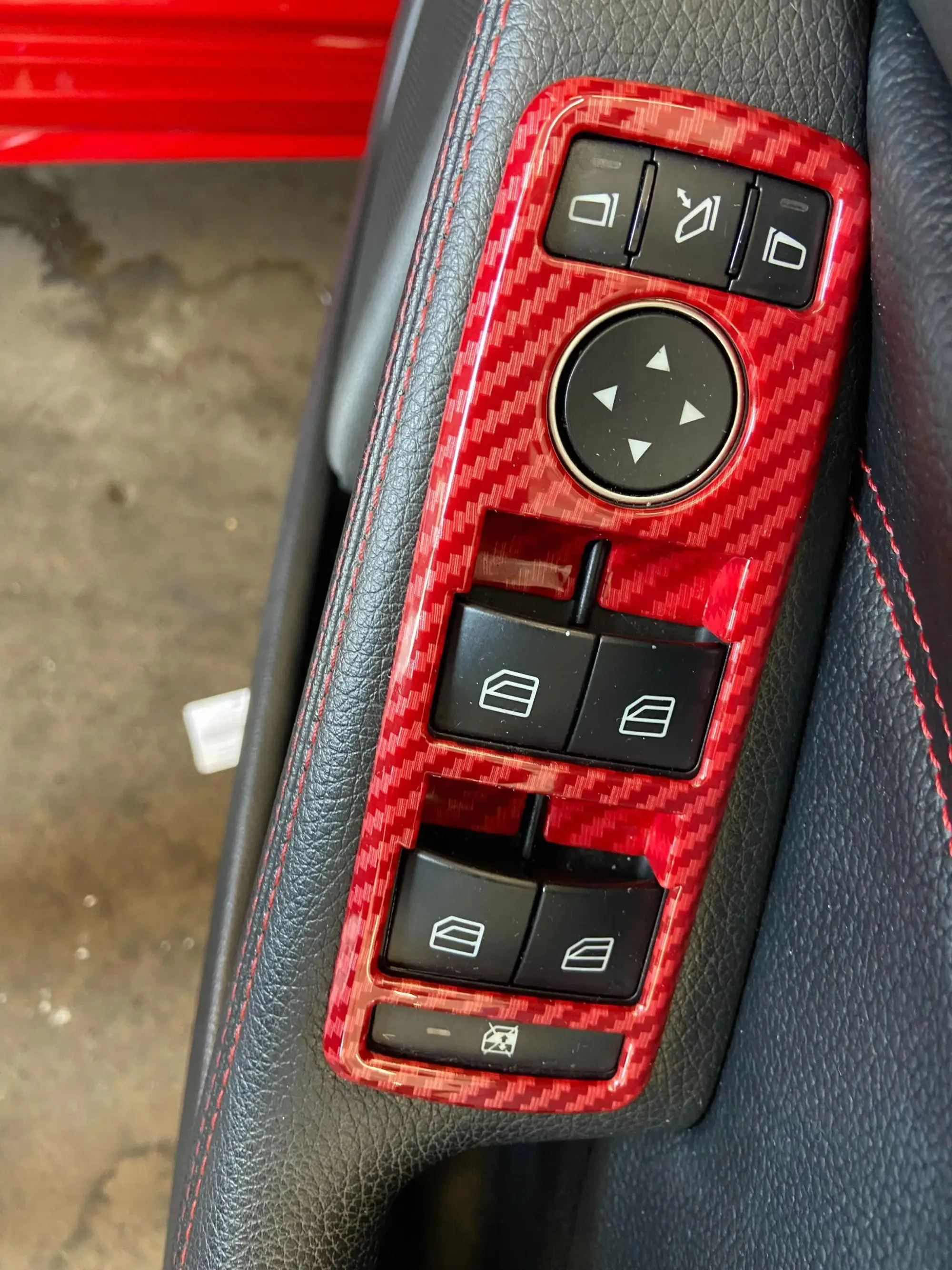 Mercedes-Benz CLA Image 13