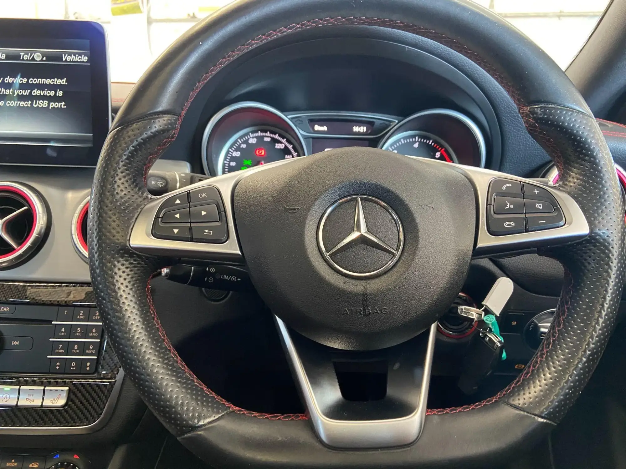 Mercedes-Benz CLA Image 17