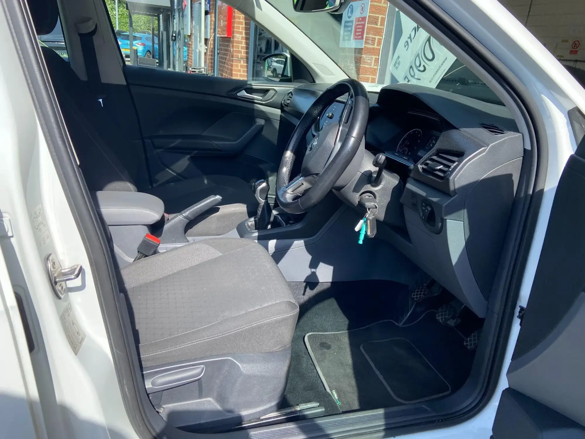 Volkswagen T-Cross Image 10
