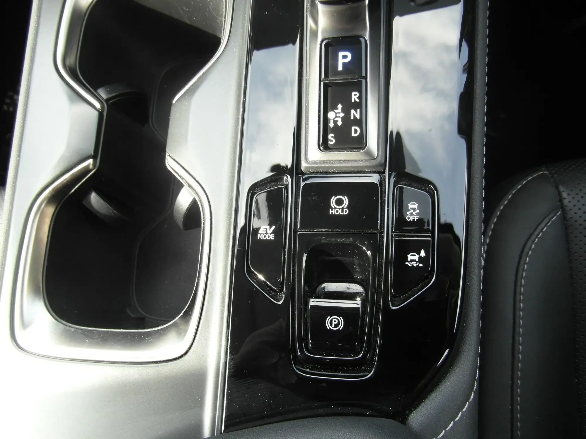 Lexus NX Self-Charging Hybrid Image 11