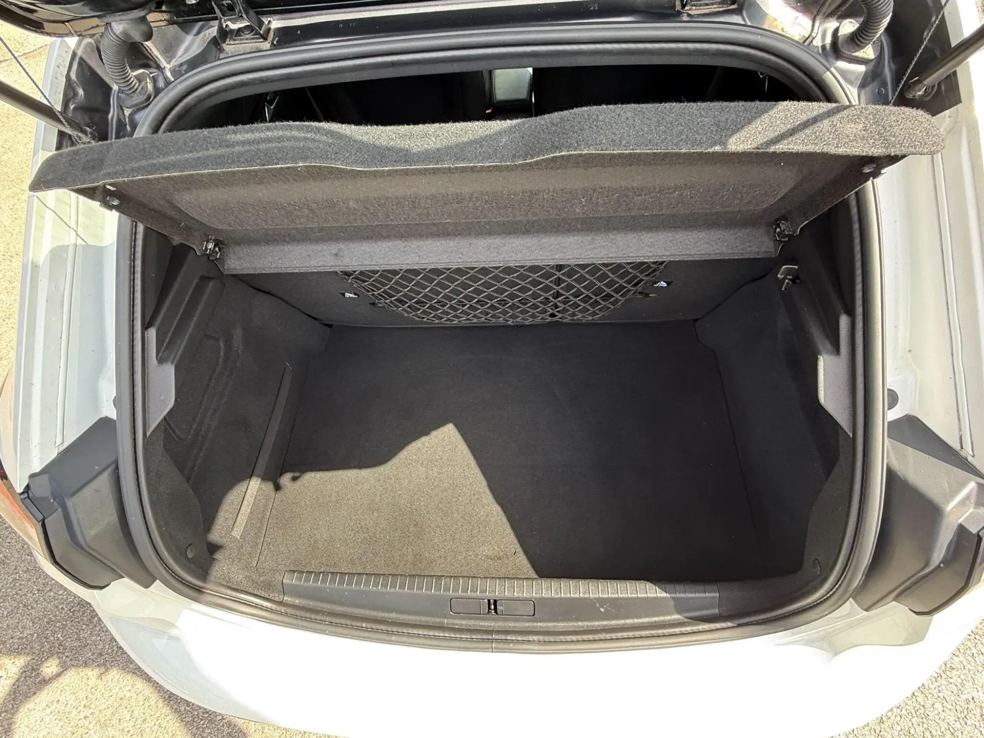 Peugeot 208 Image 30