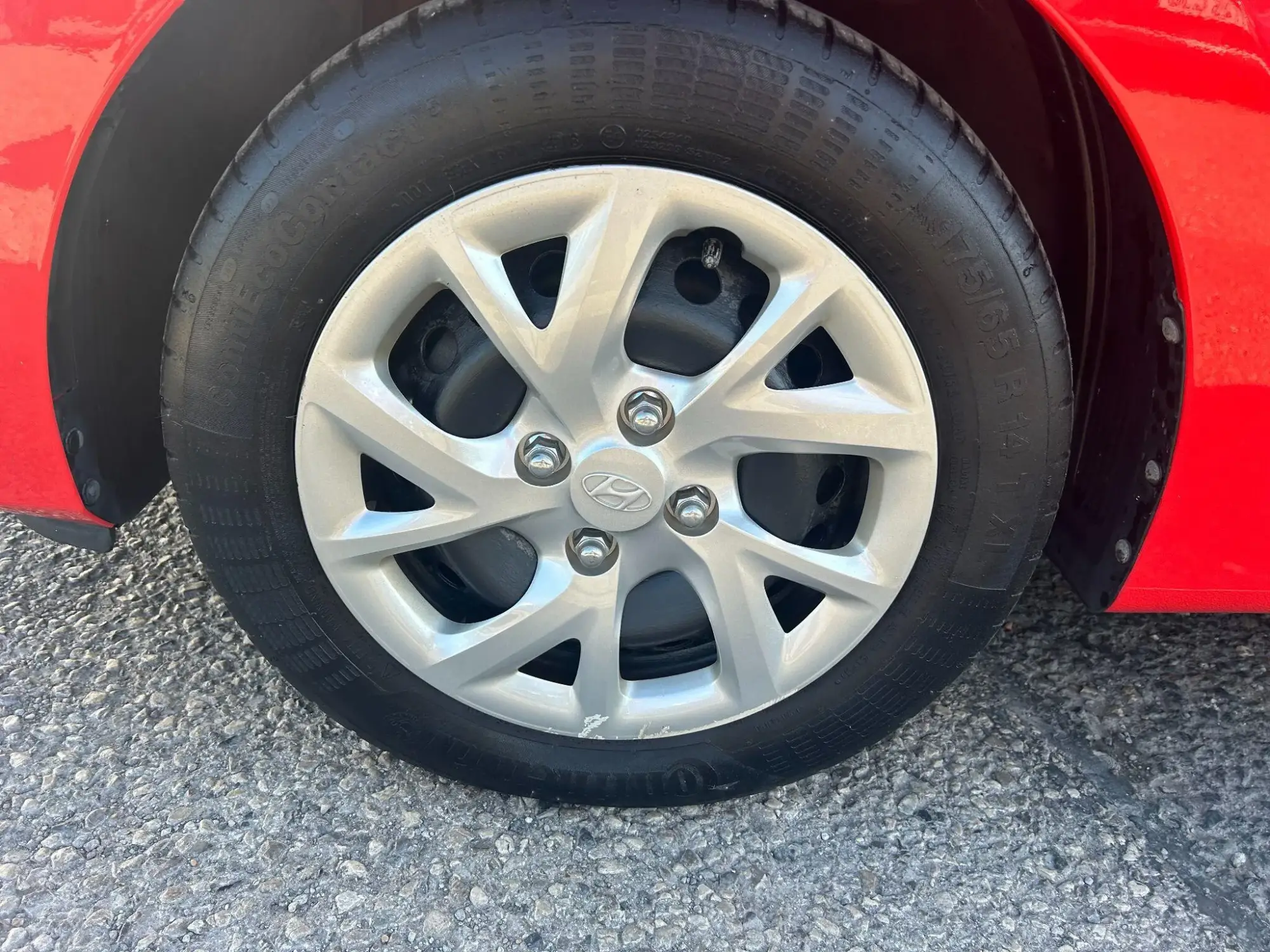 Hyundai i10 Image 10