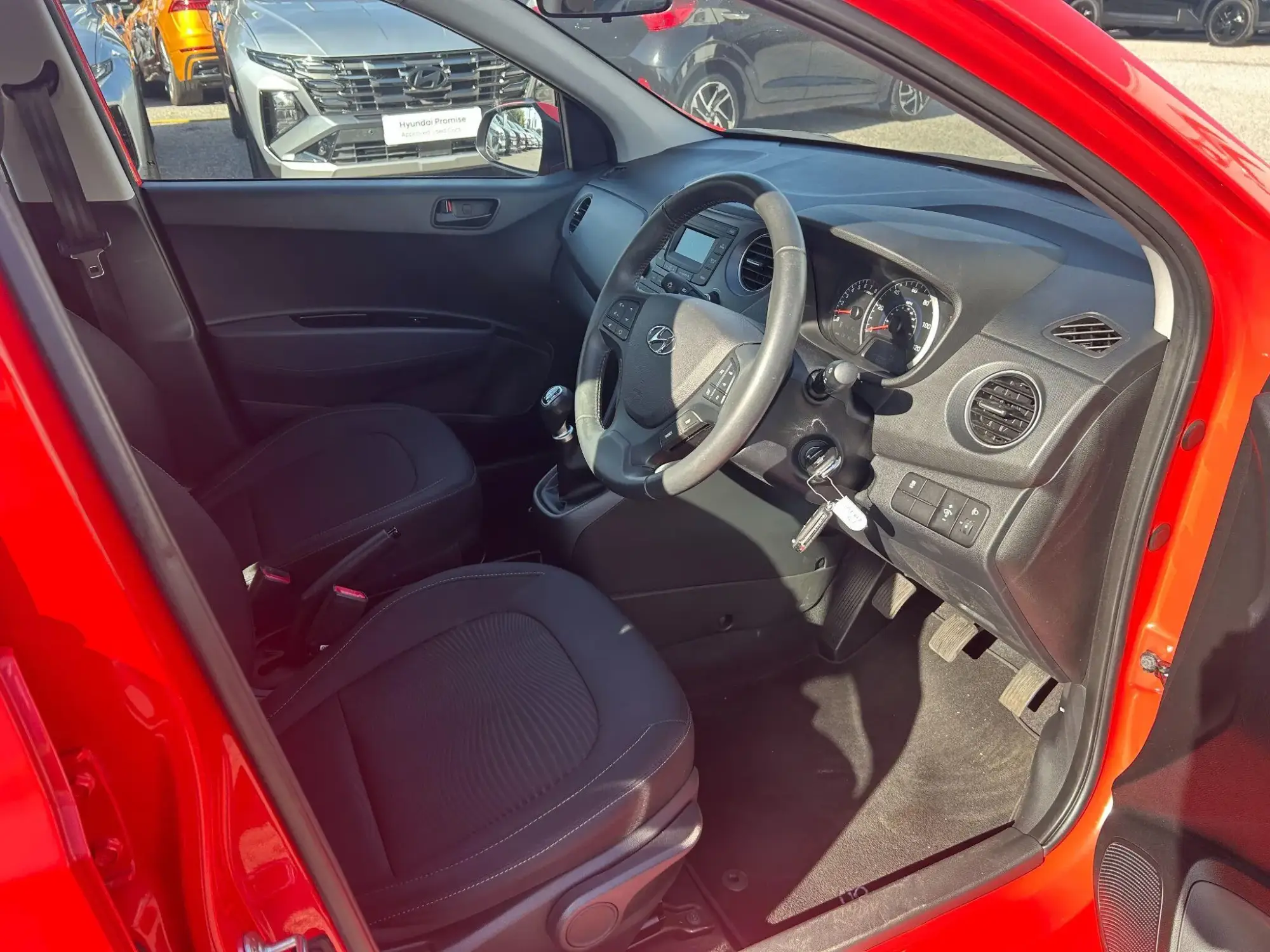 Hyundai i10 Image 14