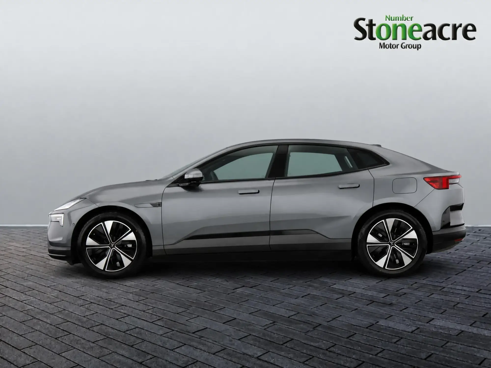 Polestar 4 Image 2