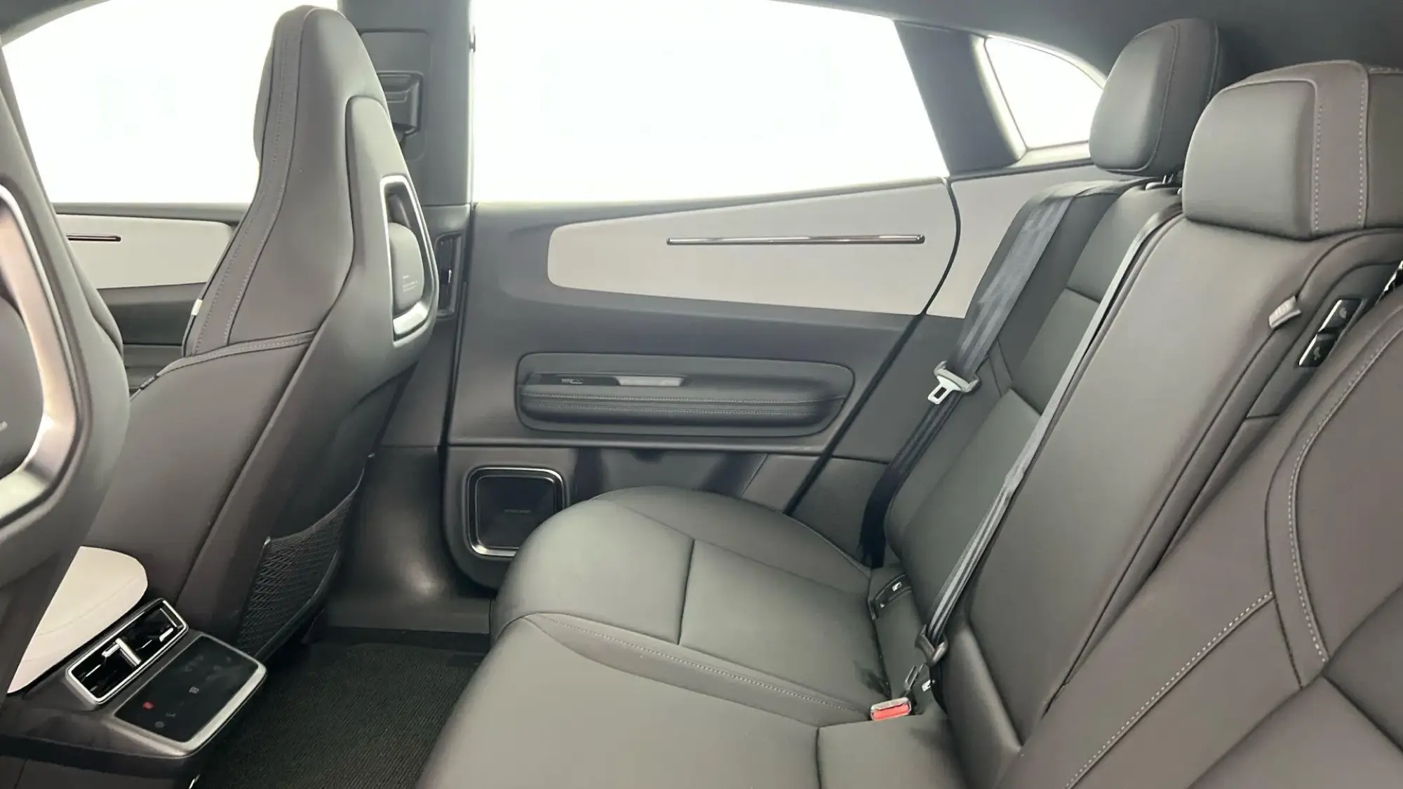 Polestar 4 Image 20