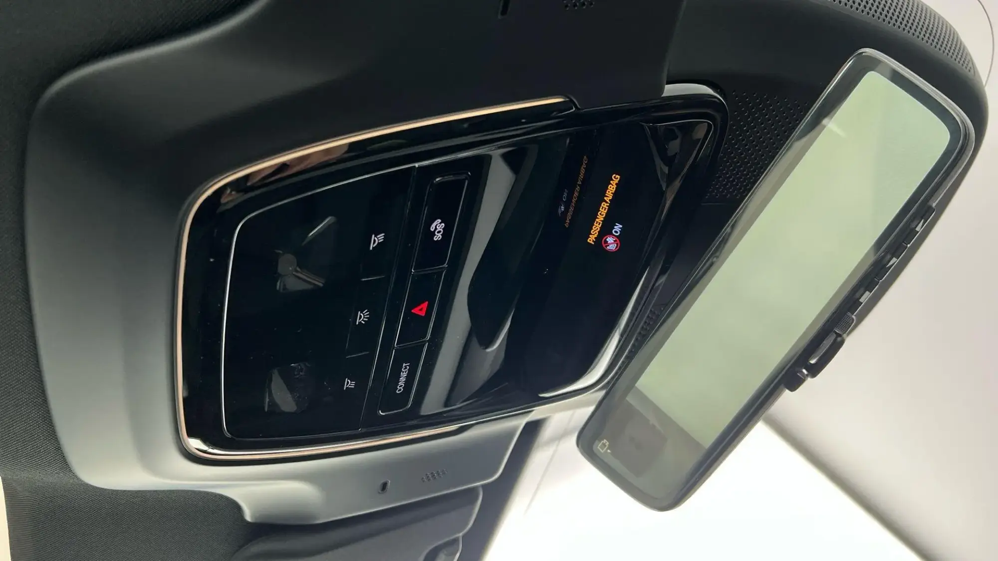 Polestar 4 Image 23