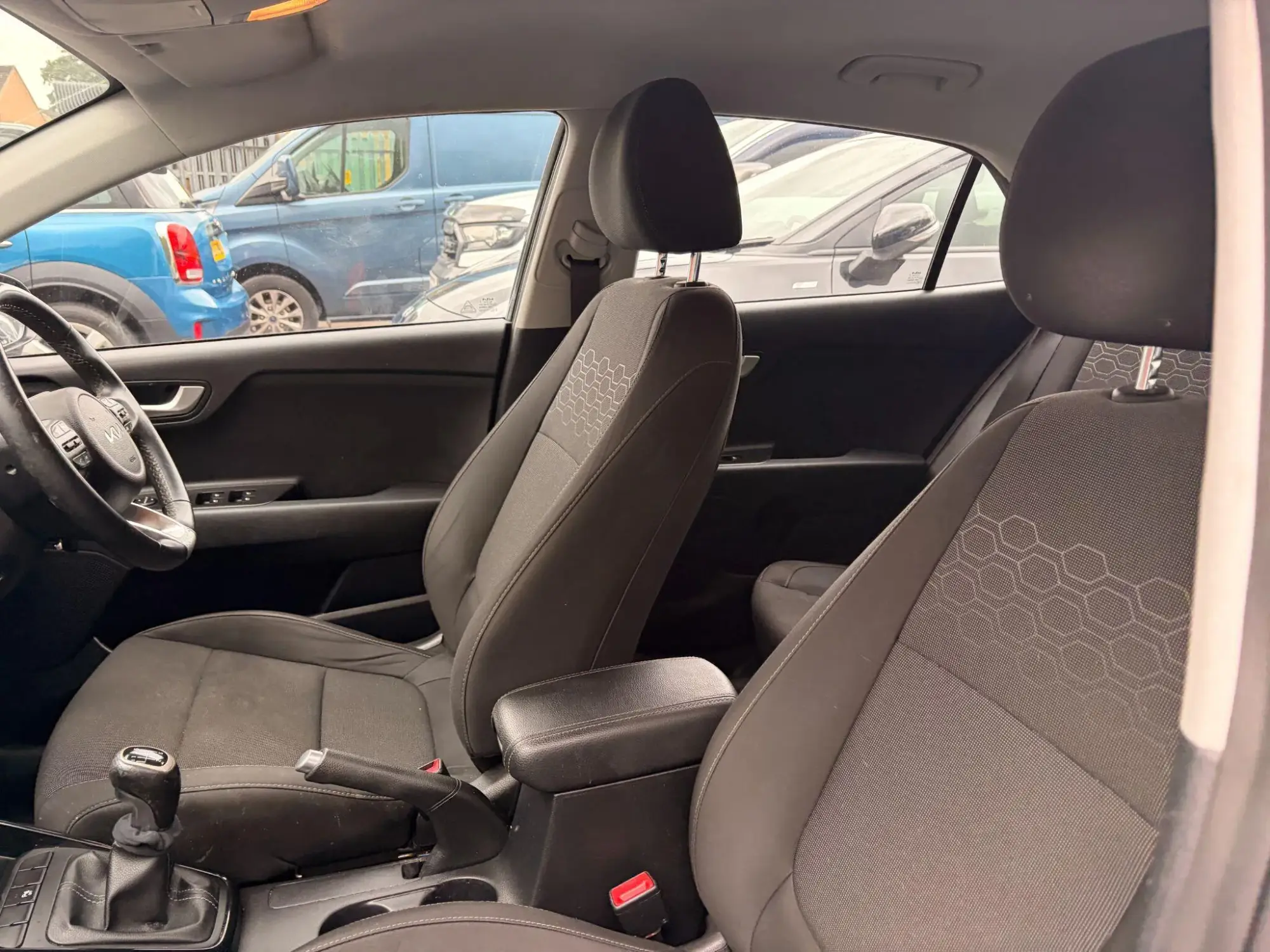 Kia Rio Image 19
