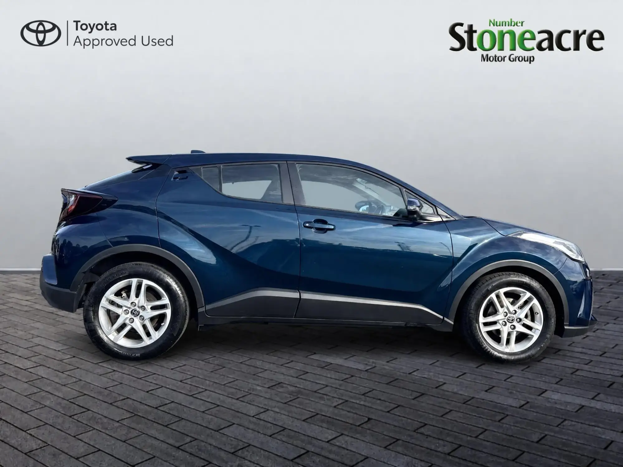 Toyota C-HR Self-Charging Hybrid Image 2 Toyota C-HR Self-Charging Hybrid Image 2