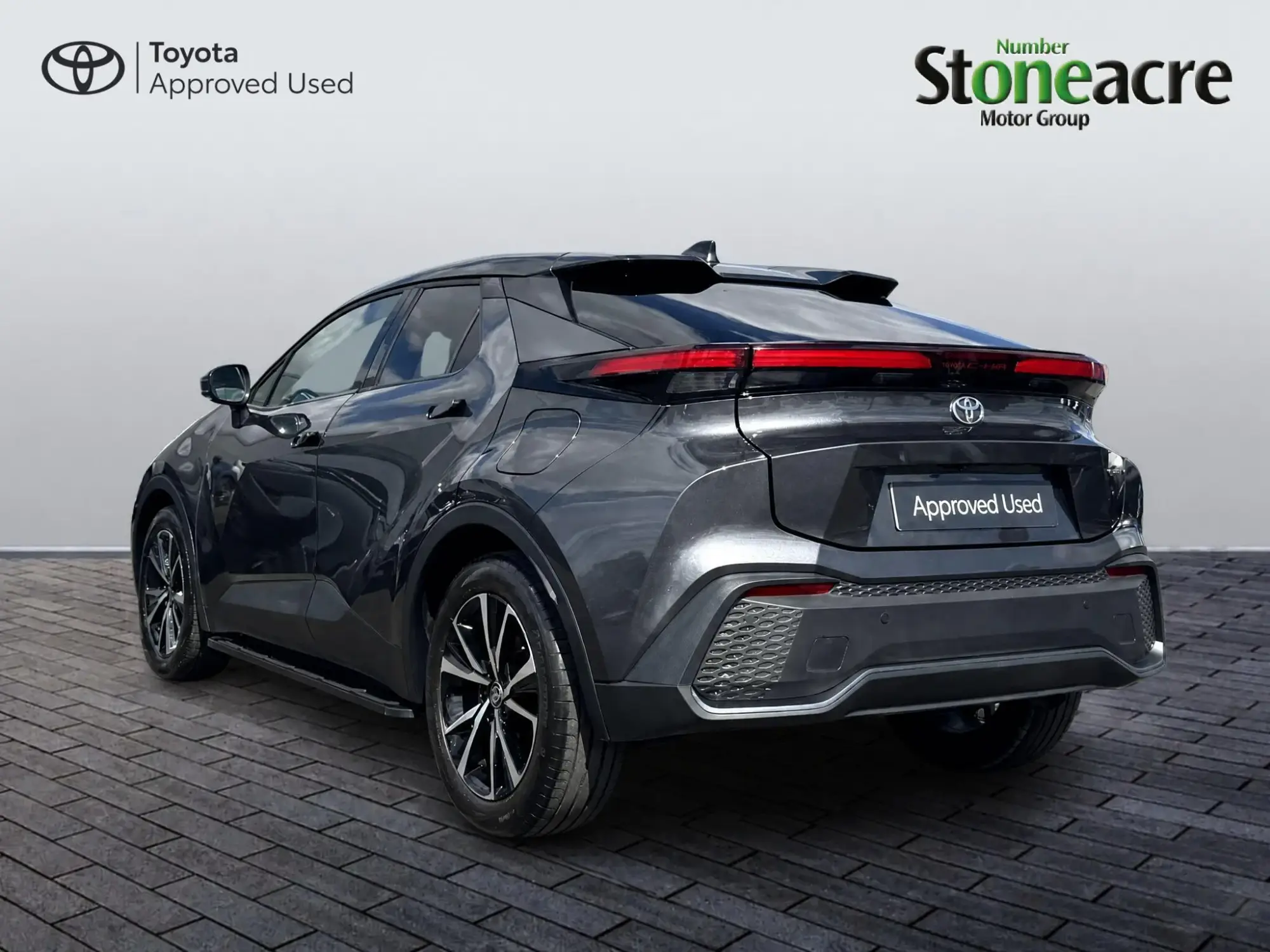 Toyota C-HR Plug-in Hybrid Image 5 Toyota C-HR Plug-in Hybrid Image 5